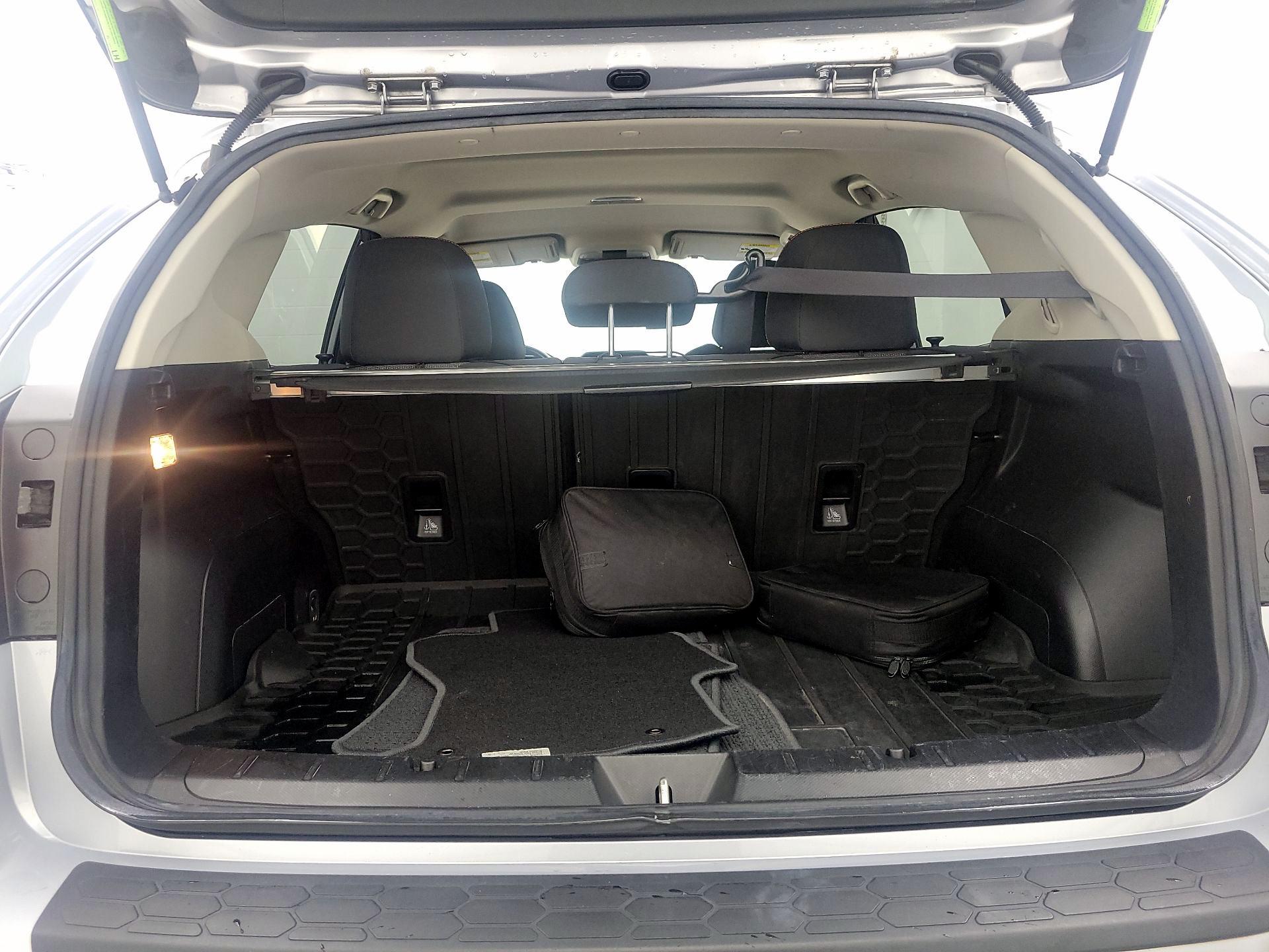 Thumbnail: 2019 Subaru Crosstrek - 19