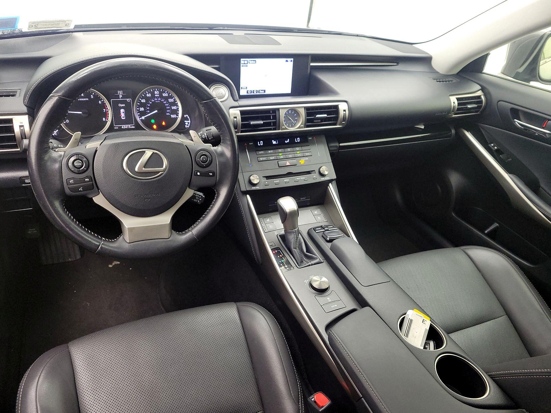 Thumbnail: 2016 Lexus IS - 9