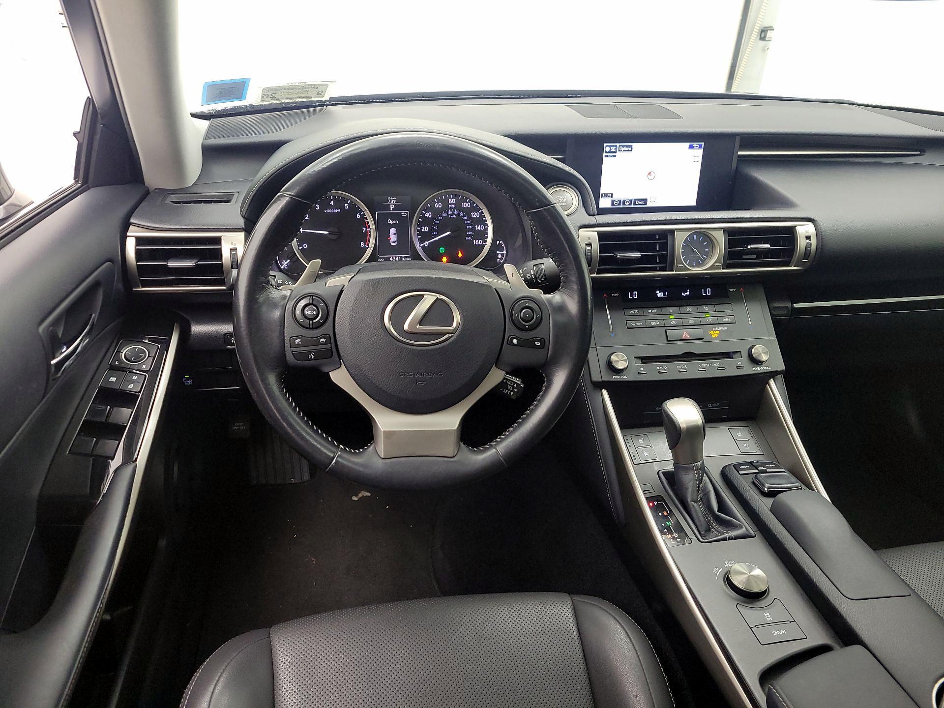 Thumbnail: 2016 Lexus IS - 10