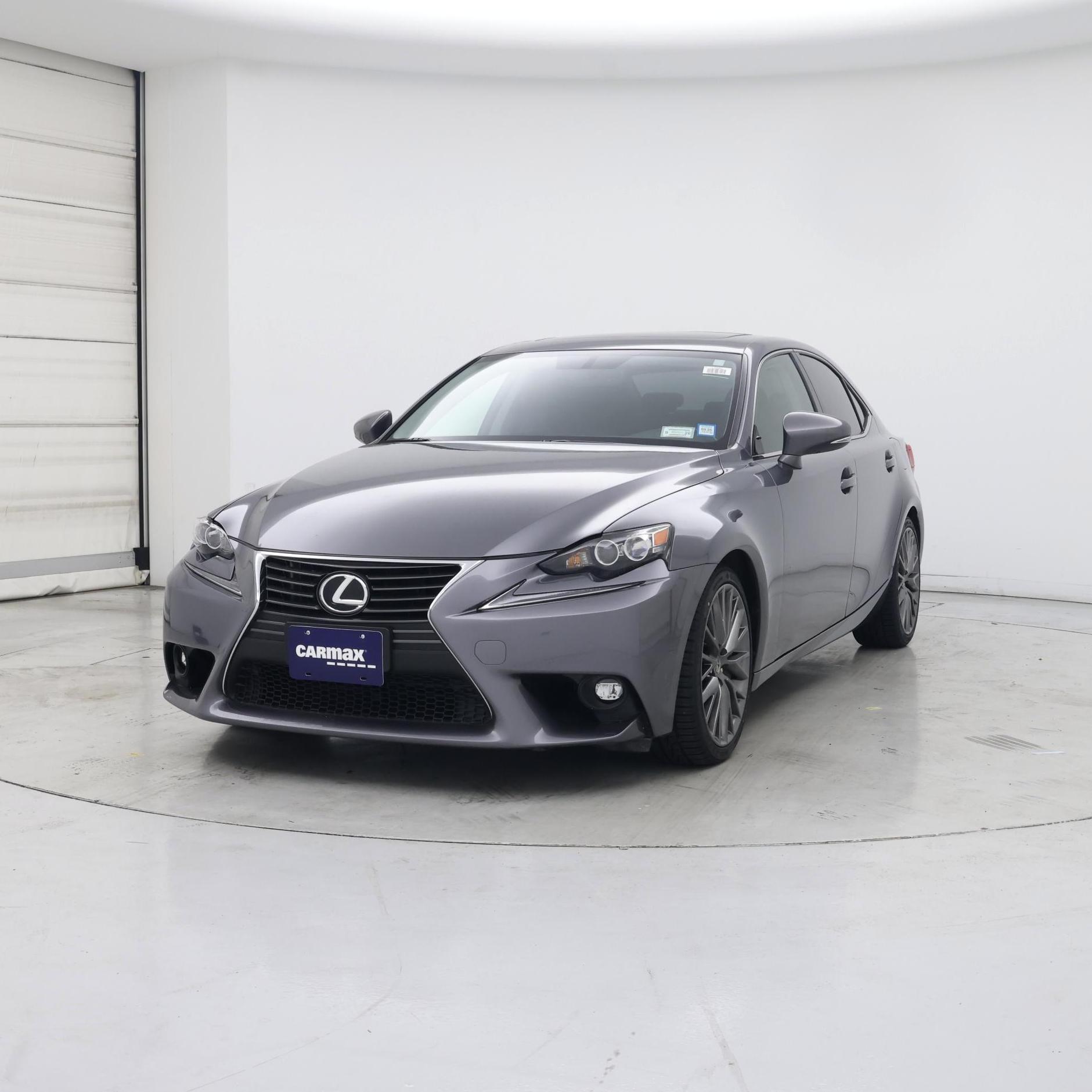 Thumbnail: 2016 Lexus IS - 4