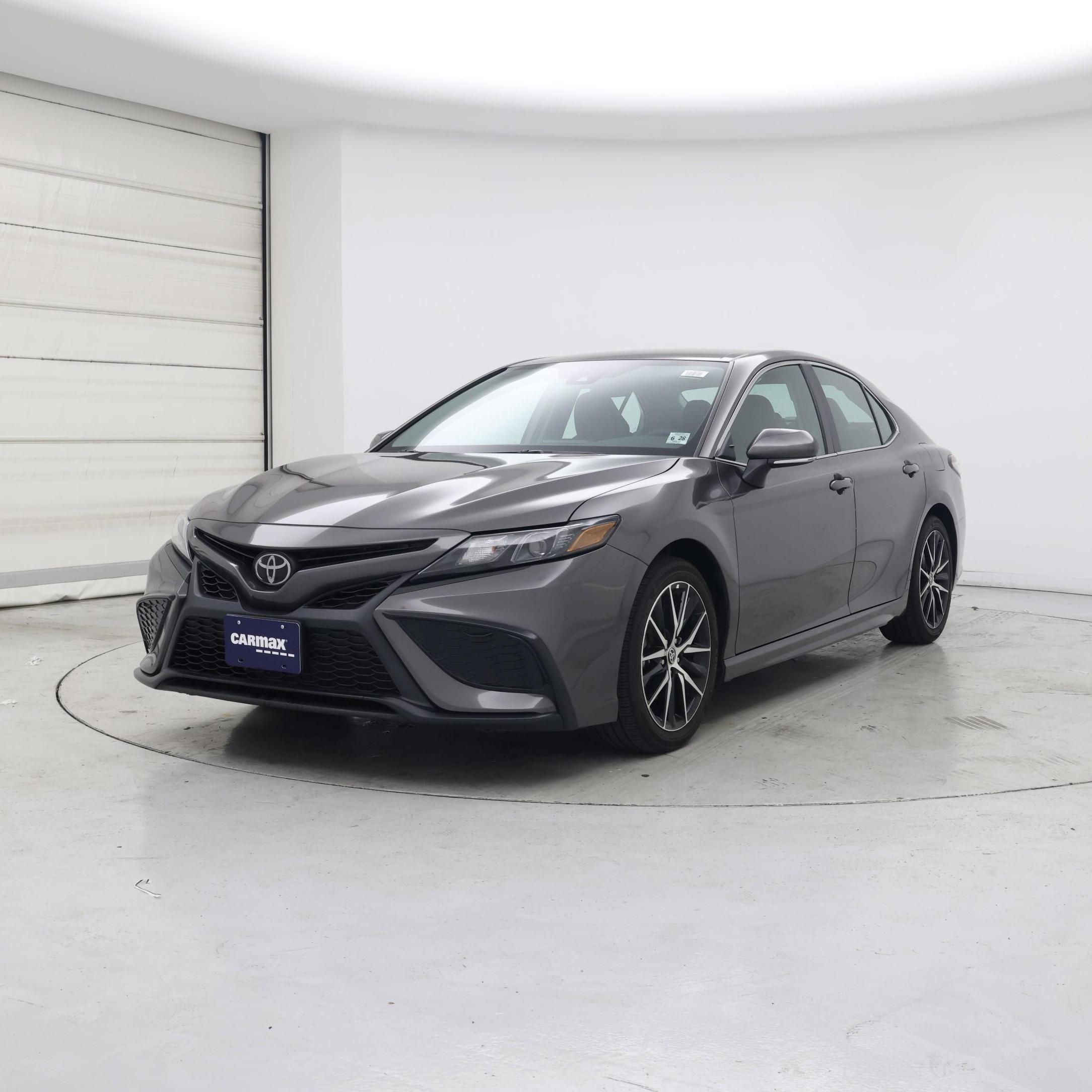 Thumbnail: 2023 Toyota Camry - 4