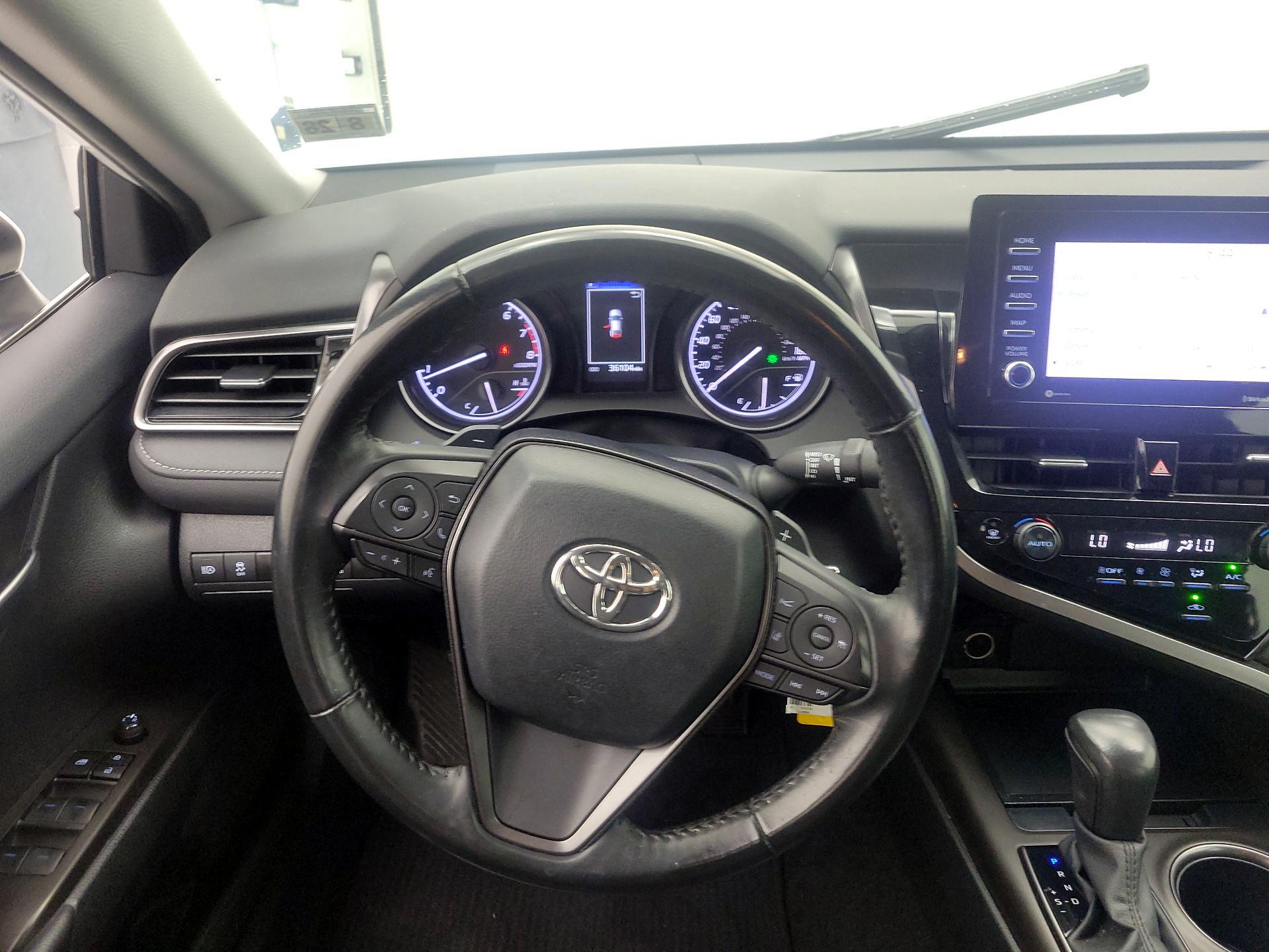 Thumbnail: 2023 Toyota Camry - 10