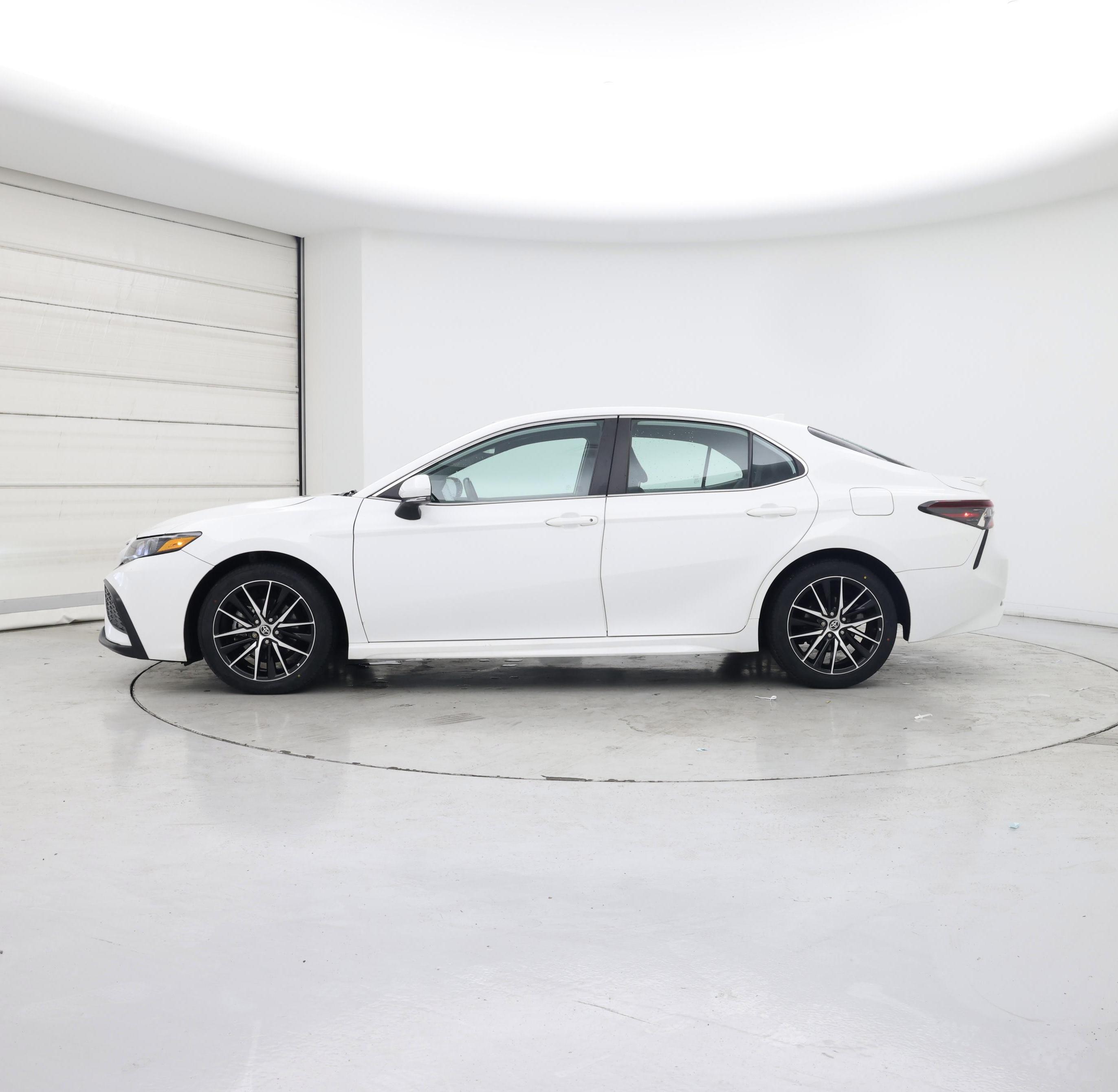 Thumbnail: 2023 Toyota Camry - 3