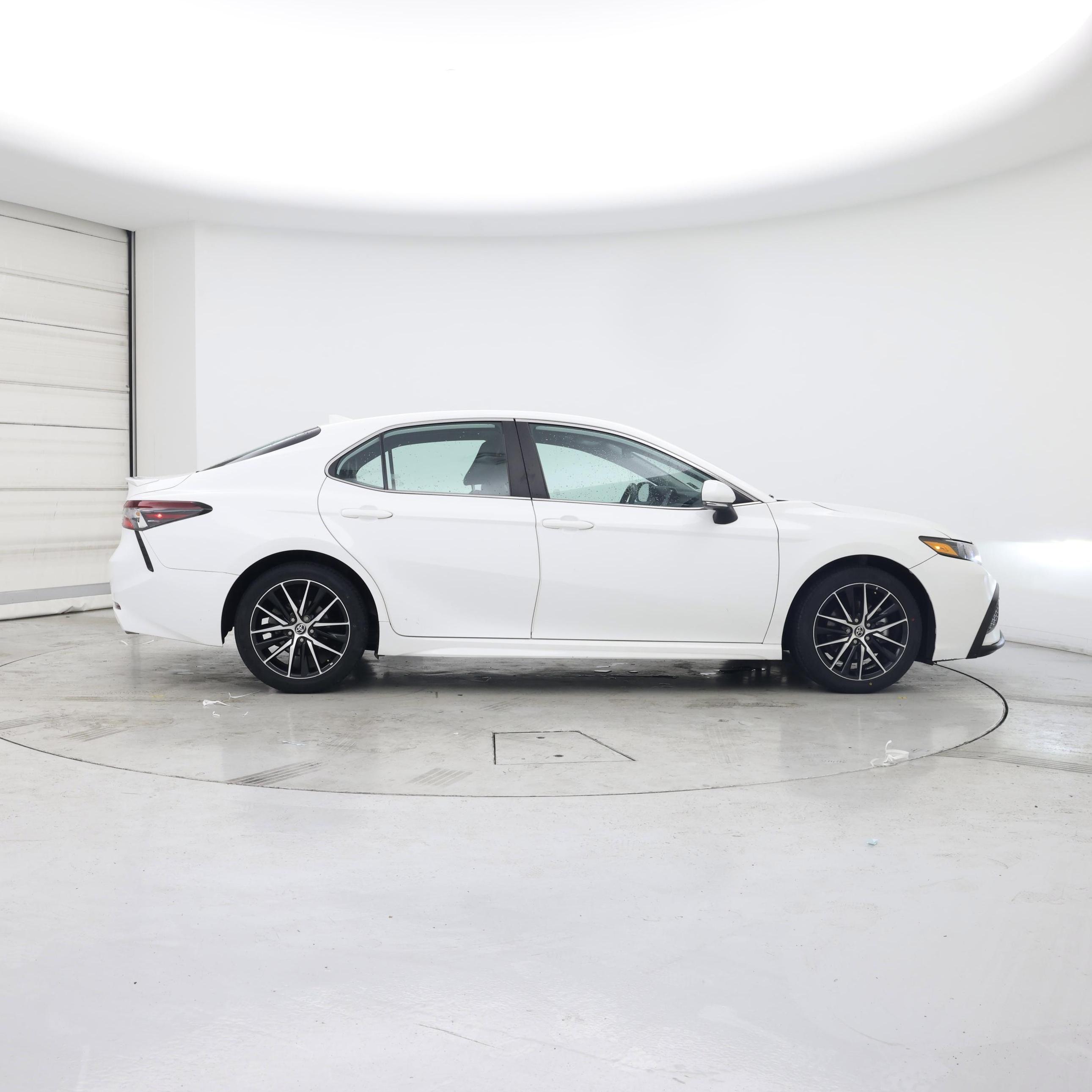 Thumbnail: 2023 Toyota Camry - 7