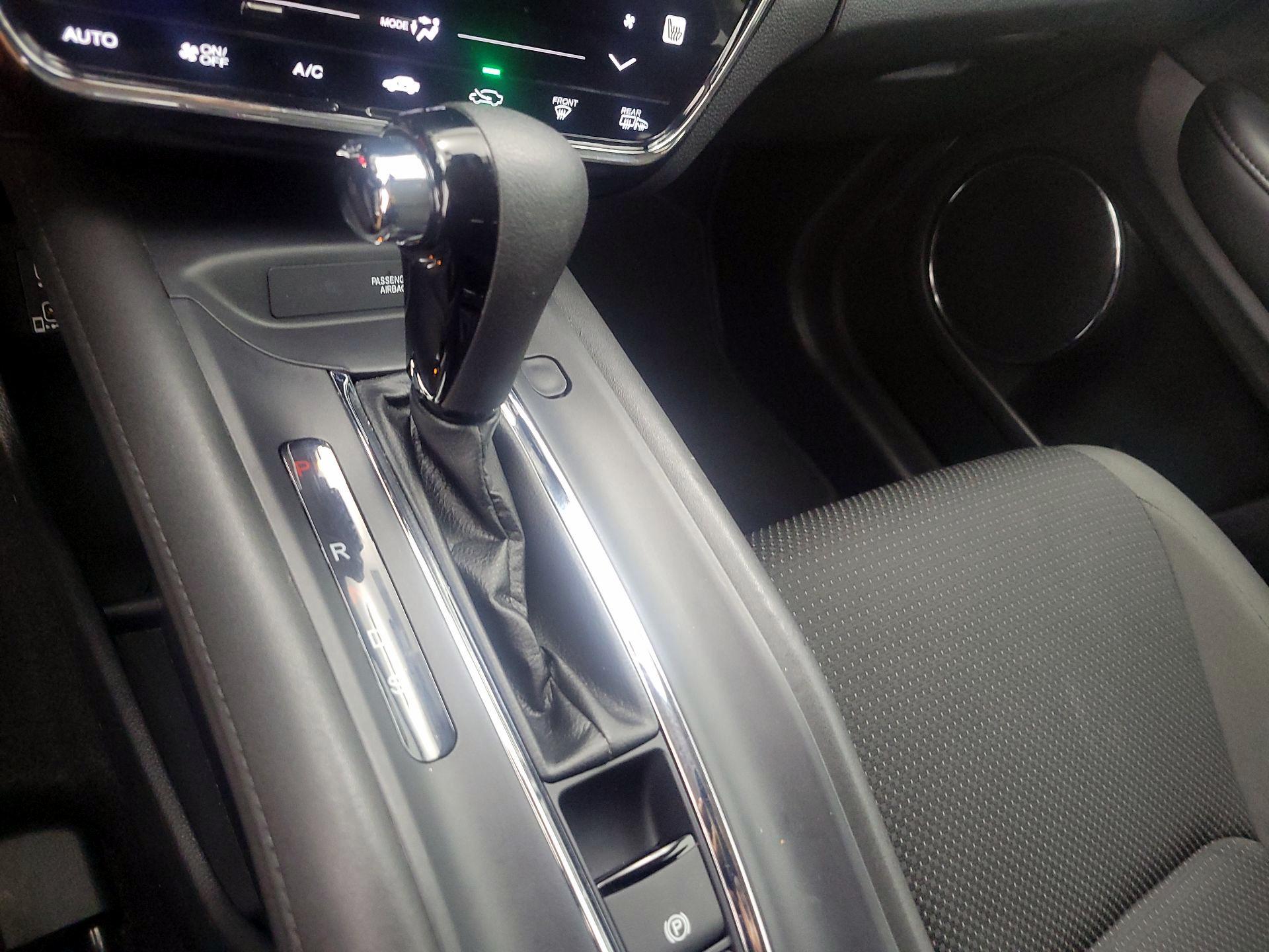 Thumbnail: 2019 Honda HR-V - 17
