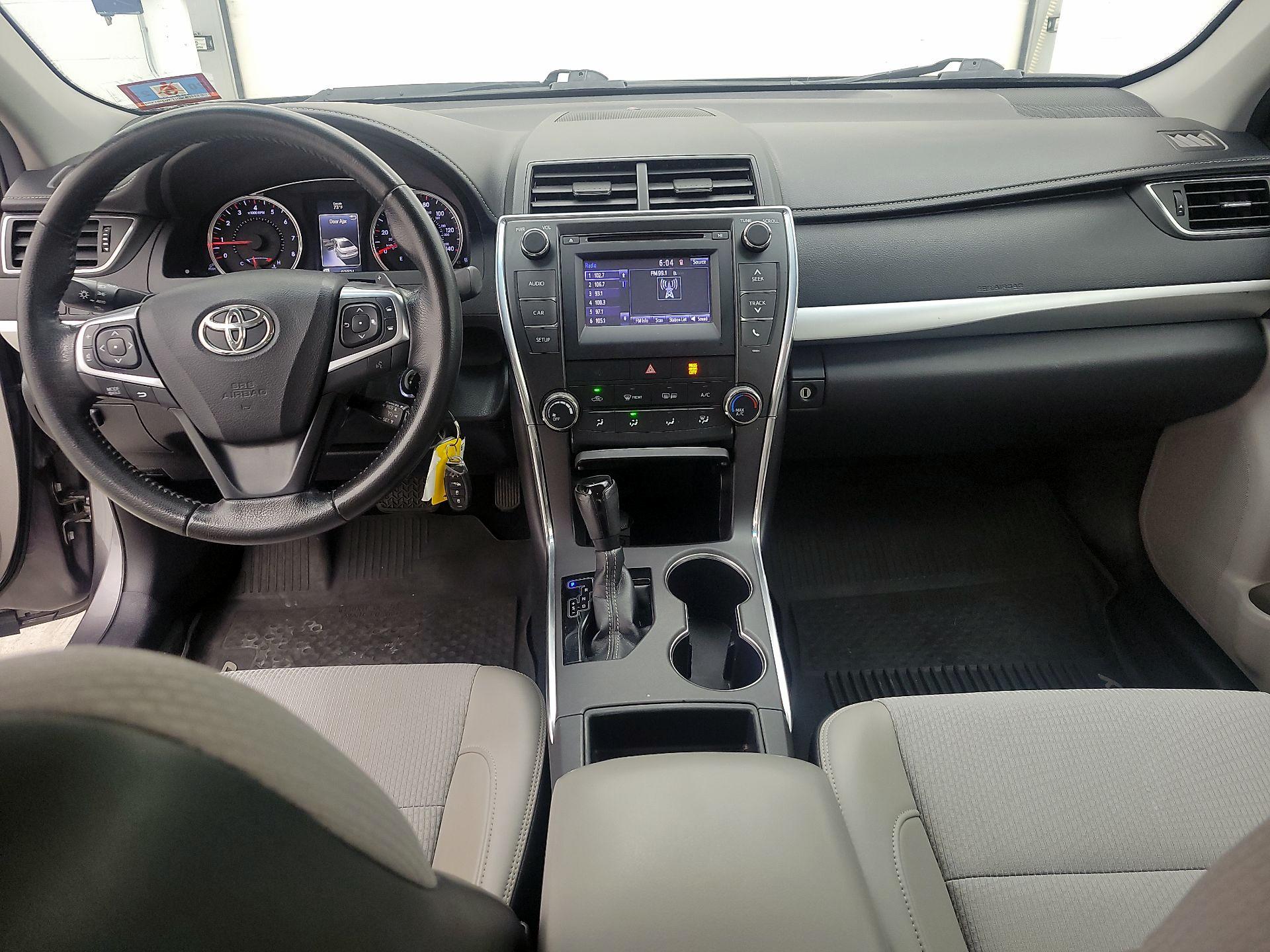 Thumbnail: 2016 Toyota Camry - 9