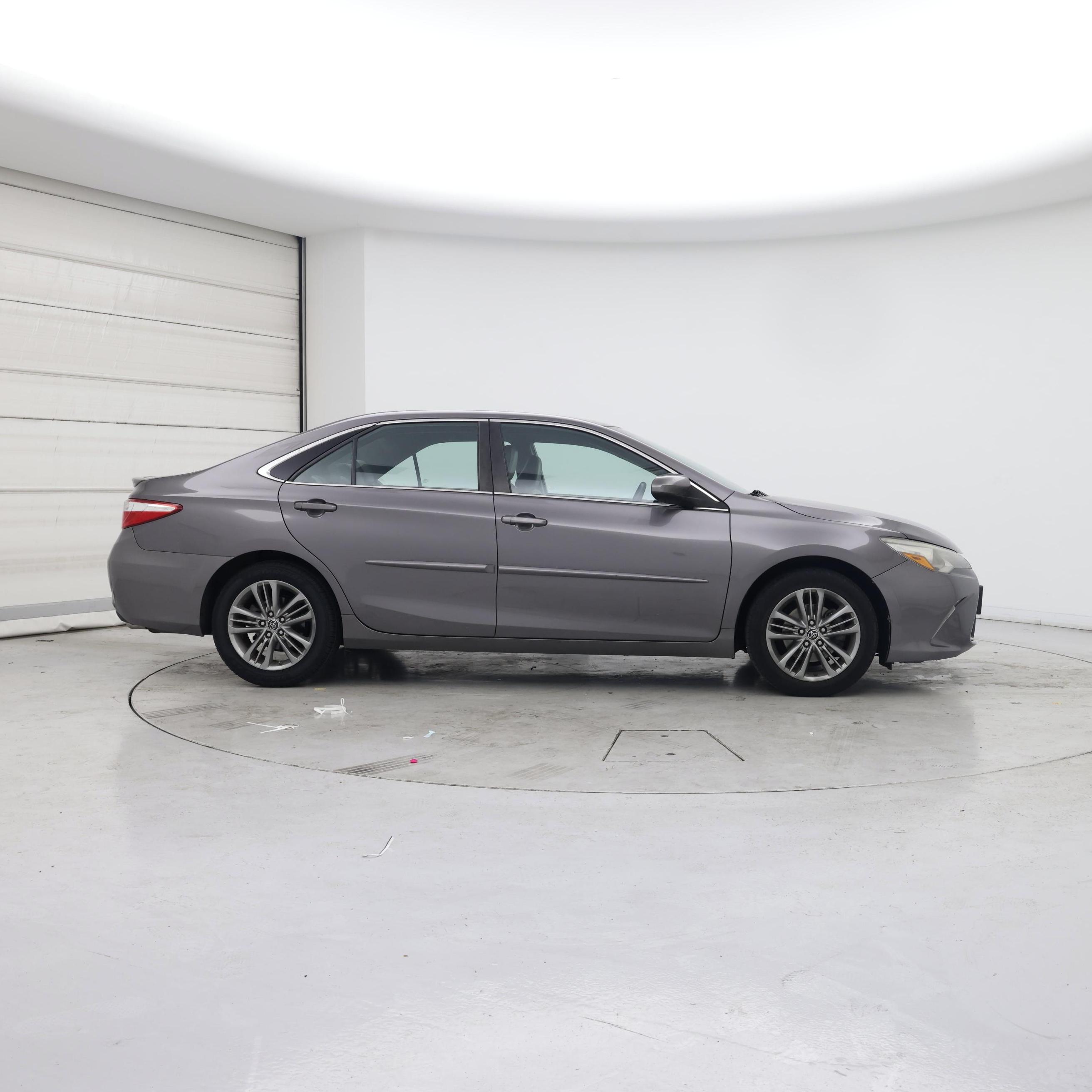 Thumbnail: 2016 Toyota Camry - 7