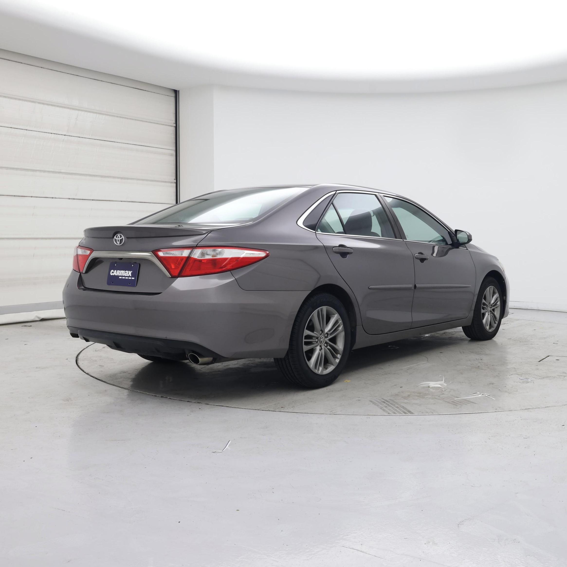 Thumbnail: 2016 Toyota Camry - 8