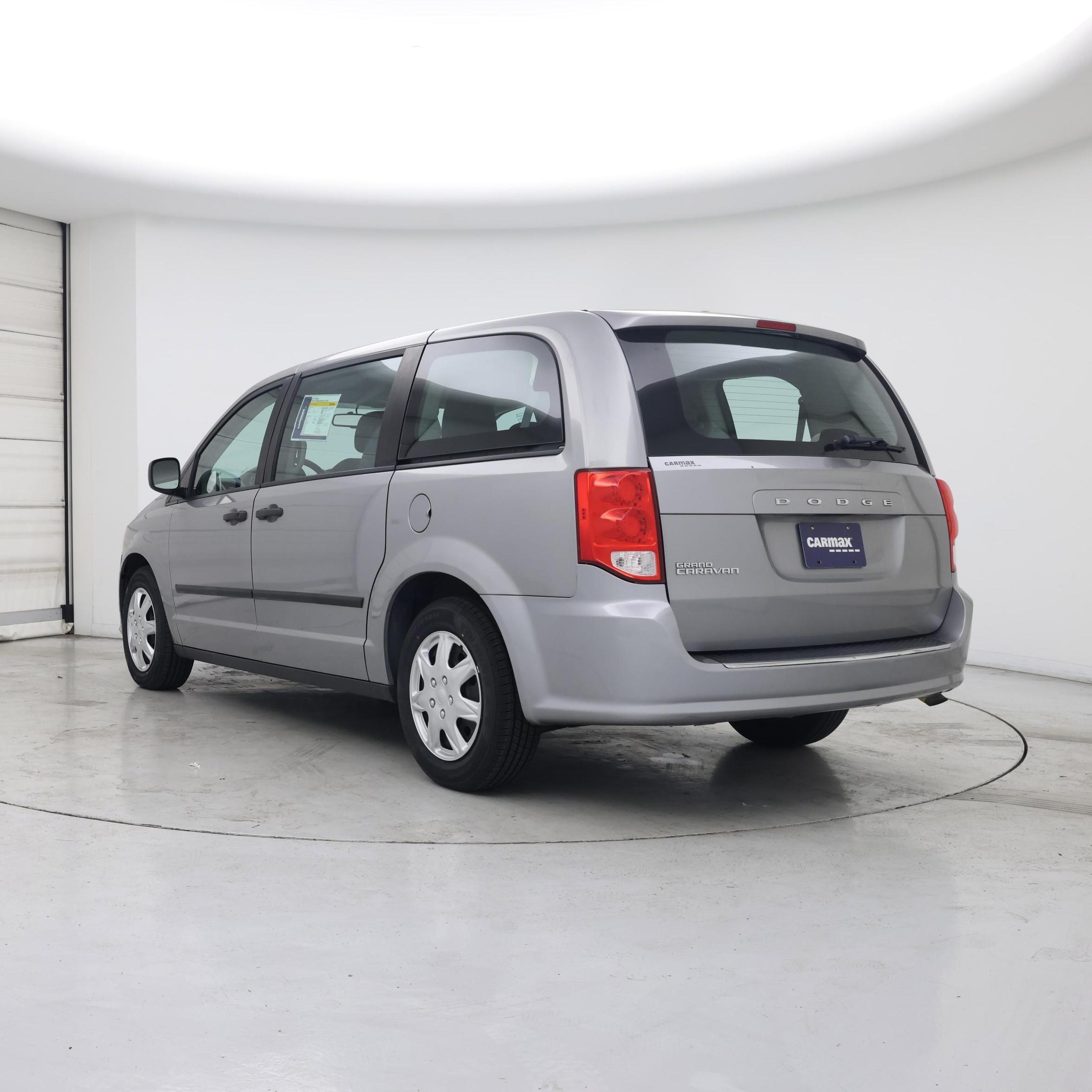 Thumbnail: 2016 Dodge Grand Caravan - 2