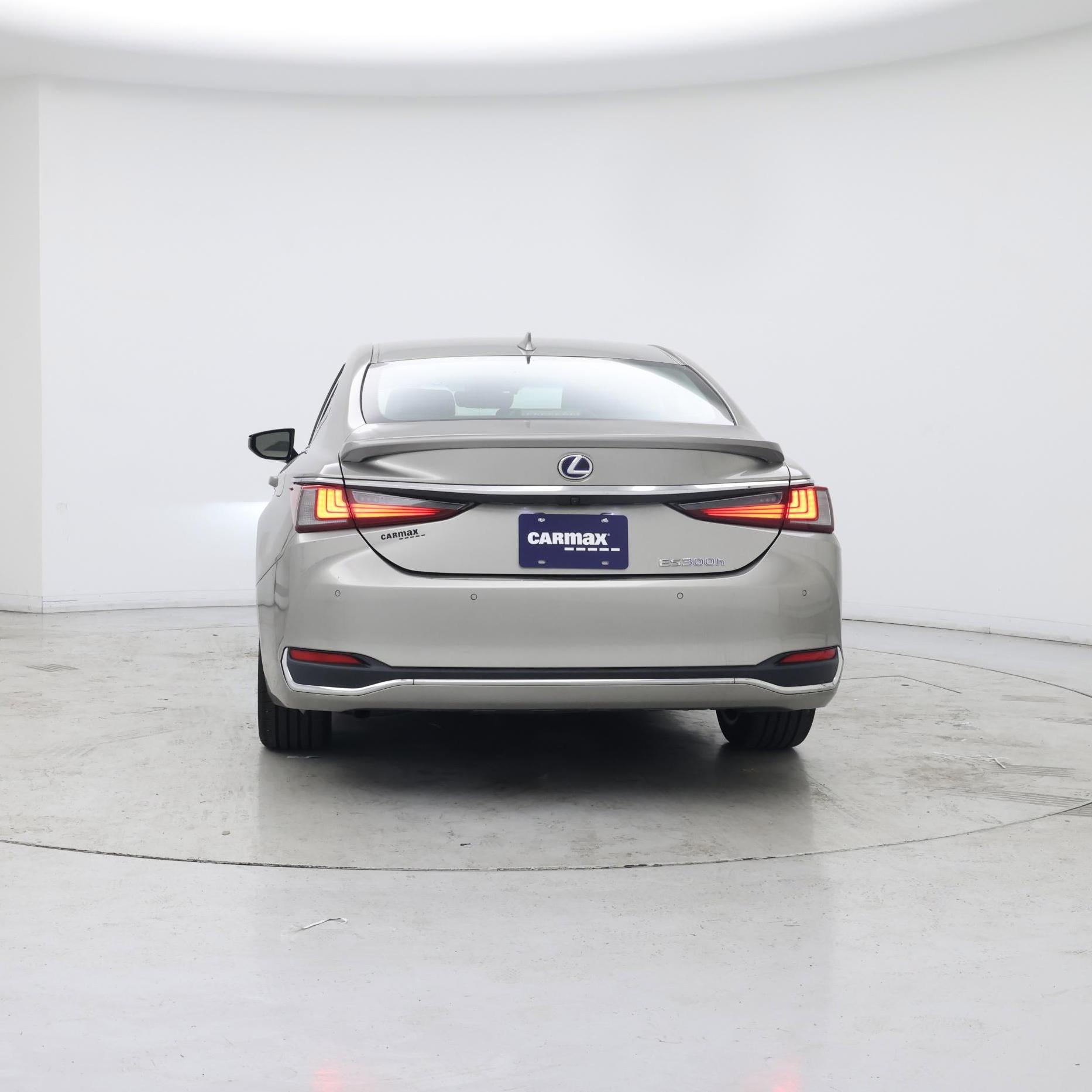 Thumbnail: 2020 Lexus ES - 6