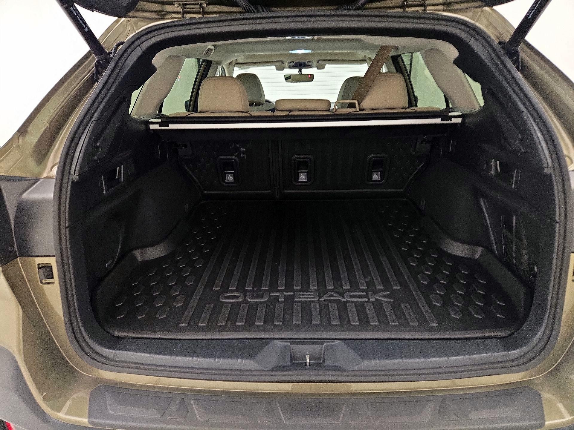 Thumbnail: 2022 Subaru Outback - 20
