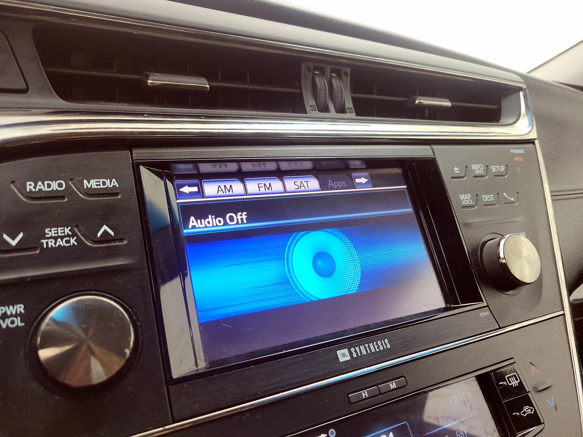 Thumbnail: 2014 Toyota Avalon - 16