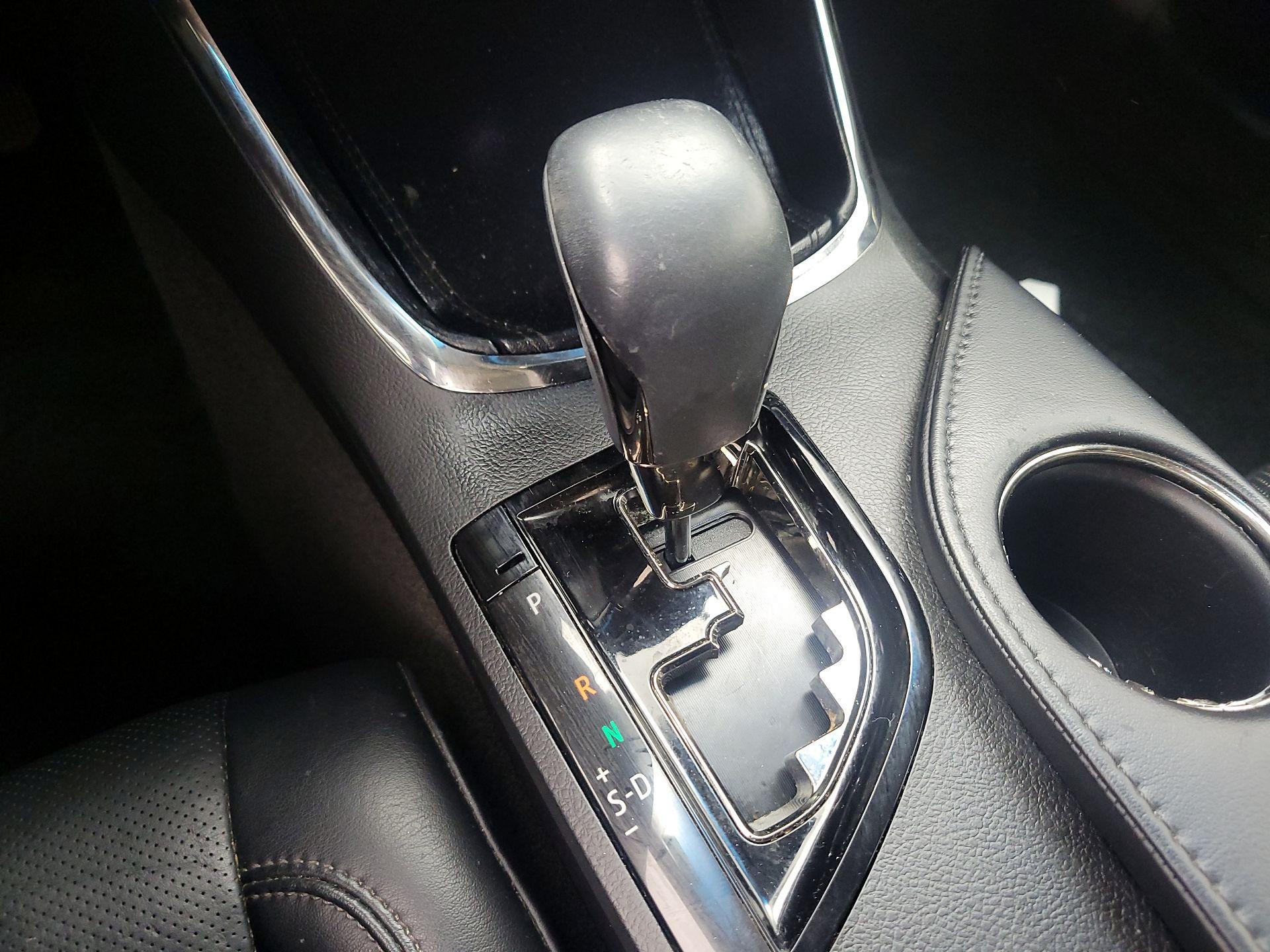 Thumbnail: 2014 Toyota Avalon - 18