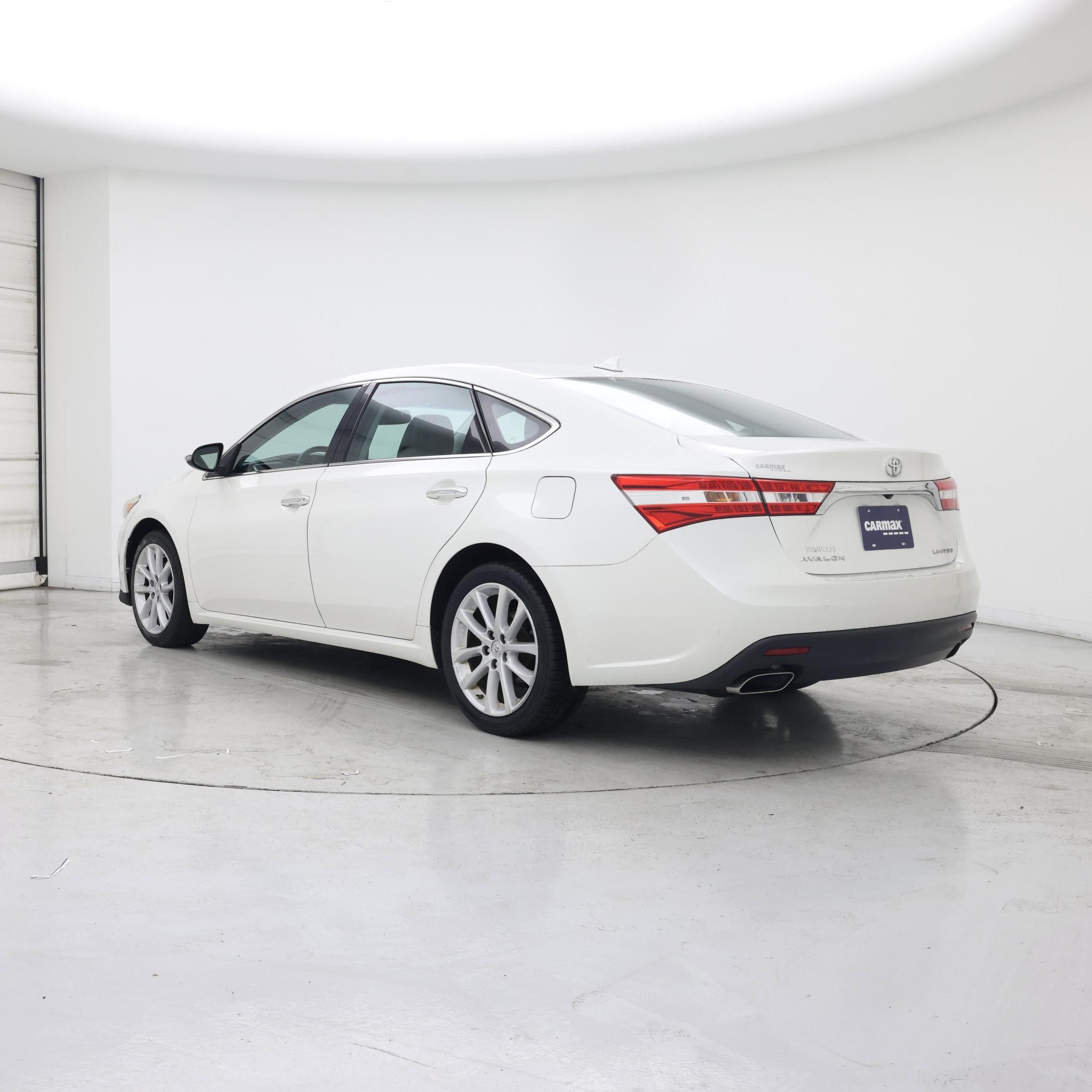 Thumbnail: 2014 Toyota Avalon - 2