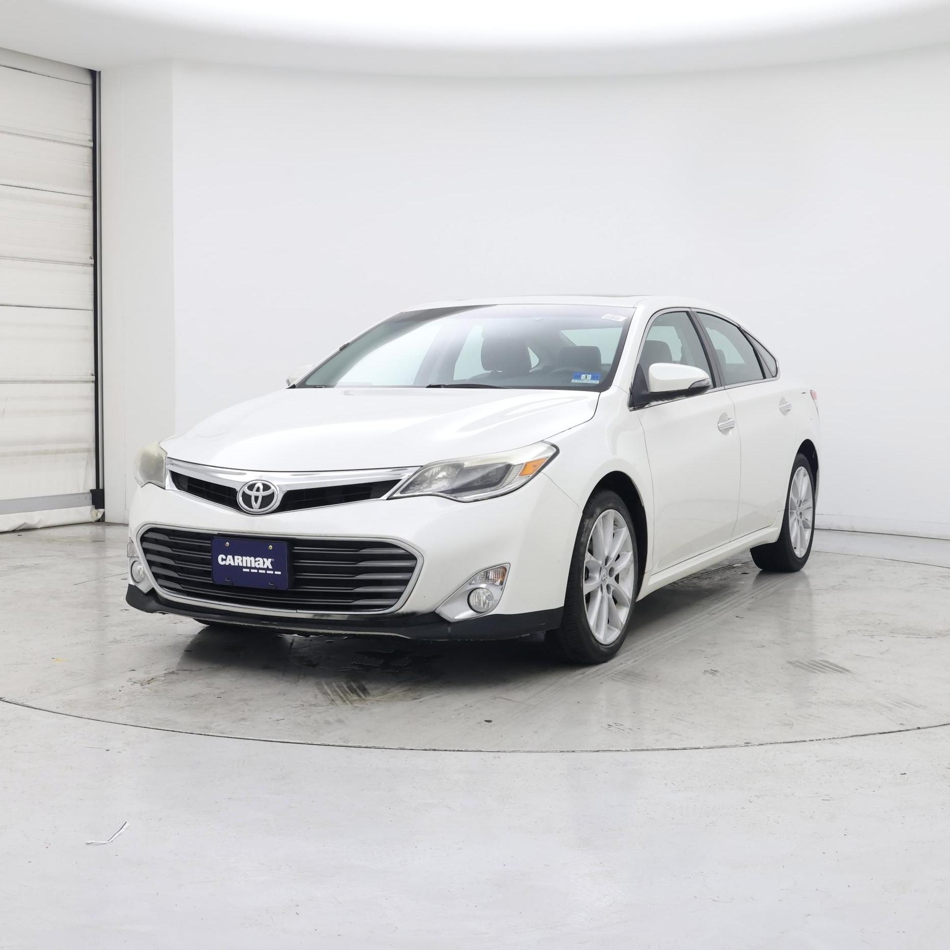 Thumbnail: 2014 Toyota Avalon - 4