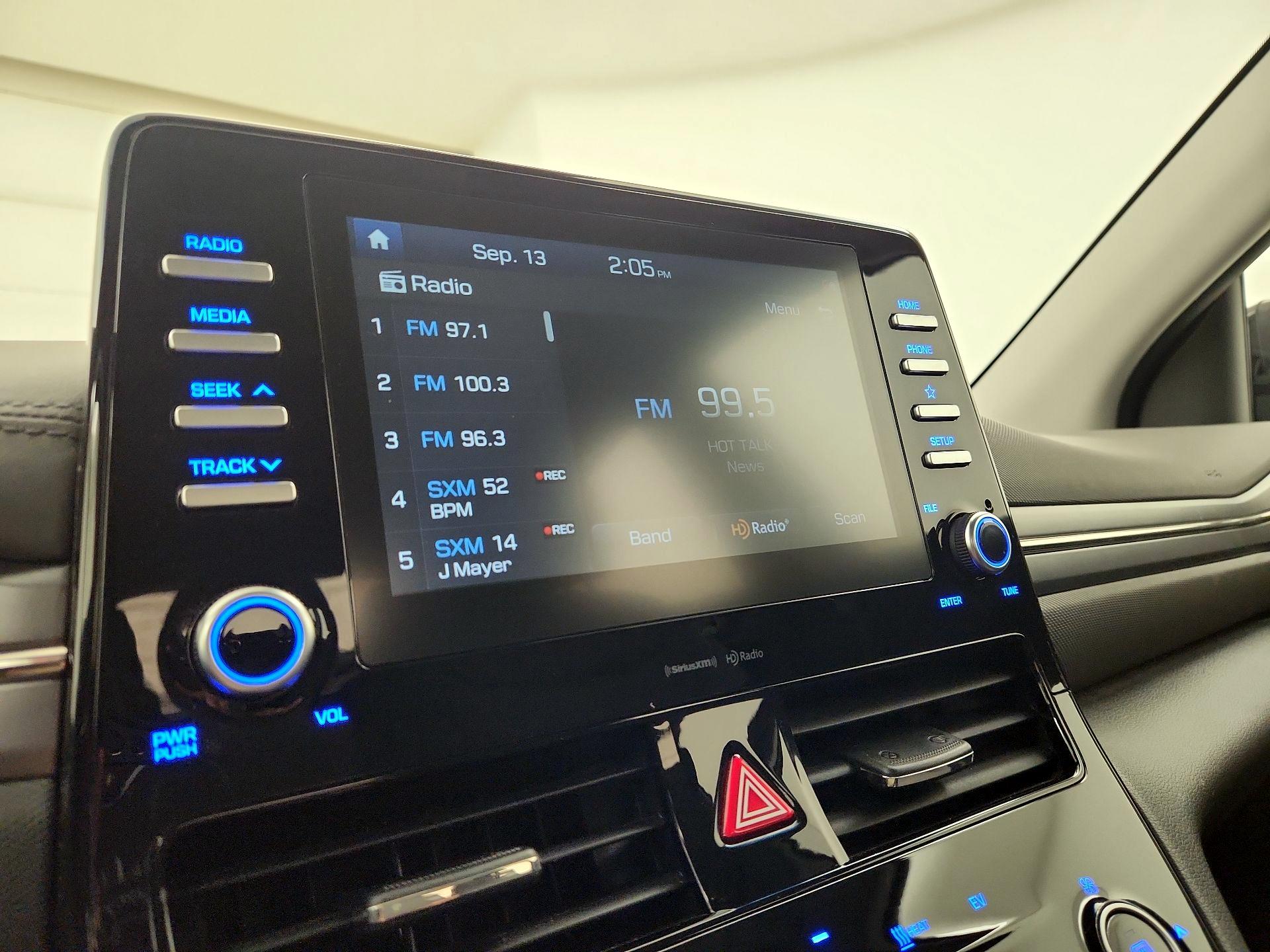 Thumbnail: 2020 Hyundai Ioniq - 15