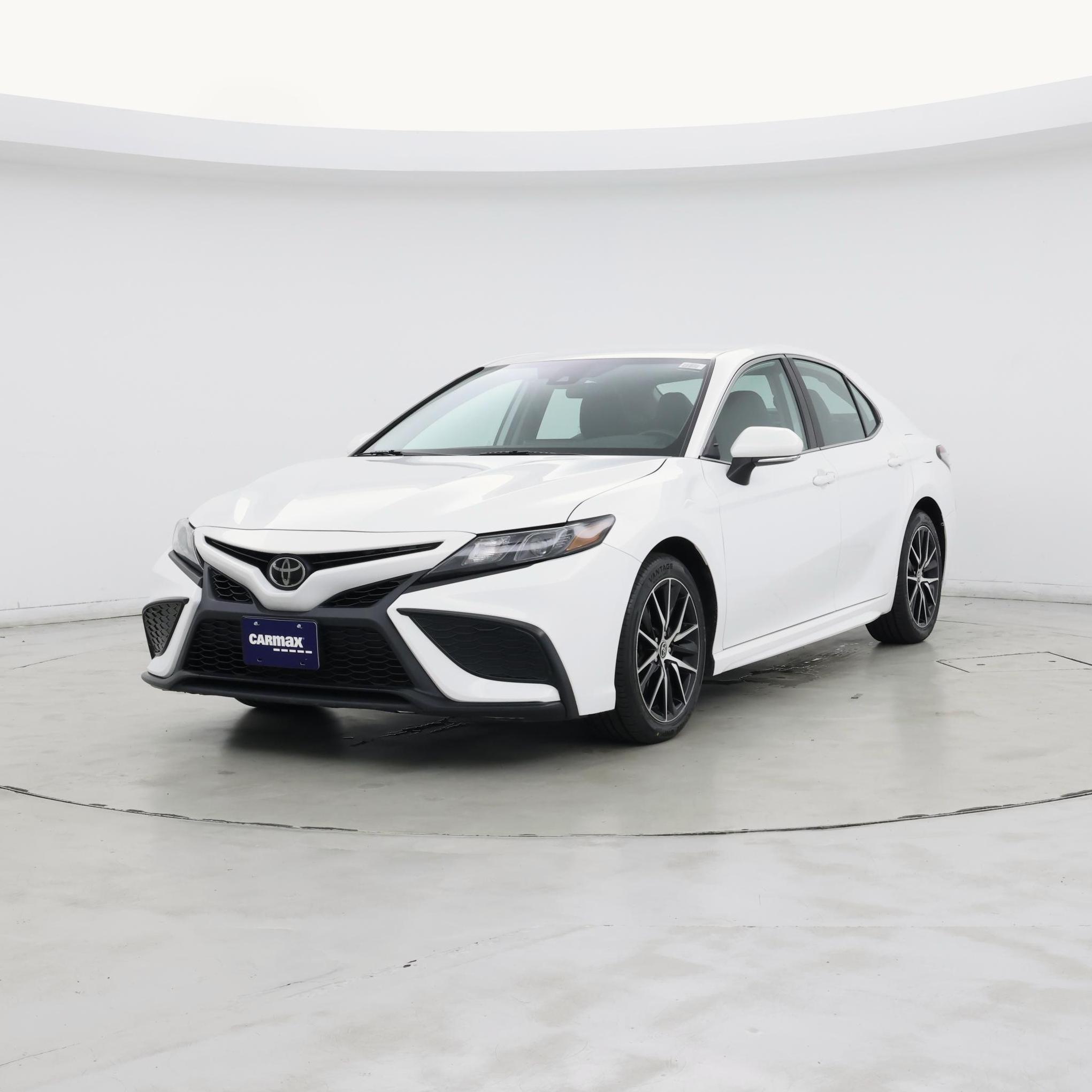 Thumbnail: 2022 Toyota Camry - 4