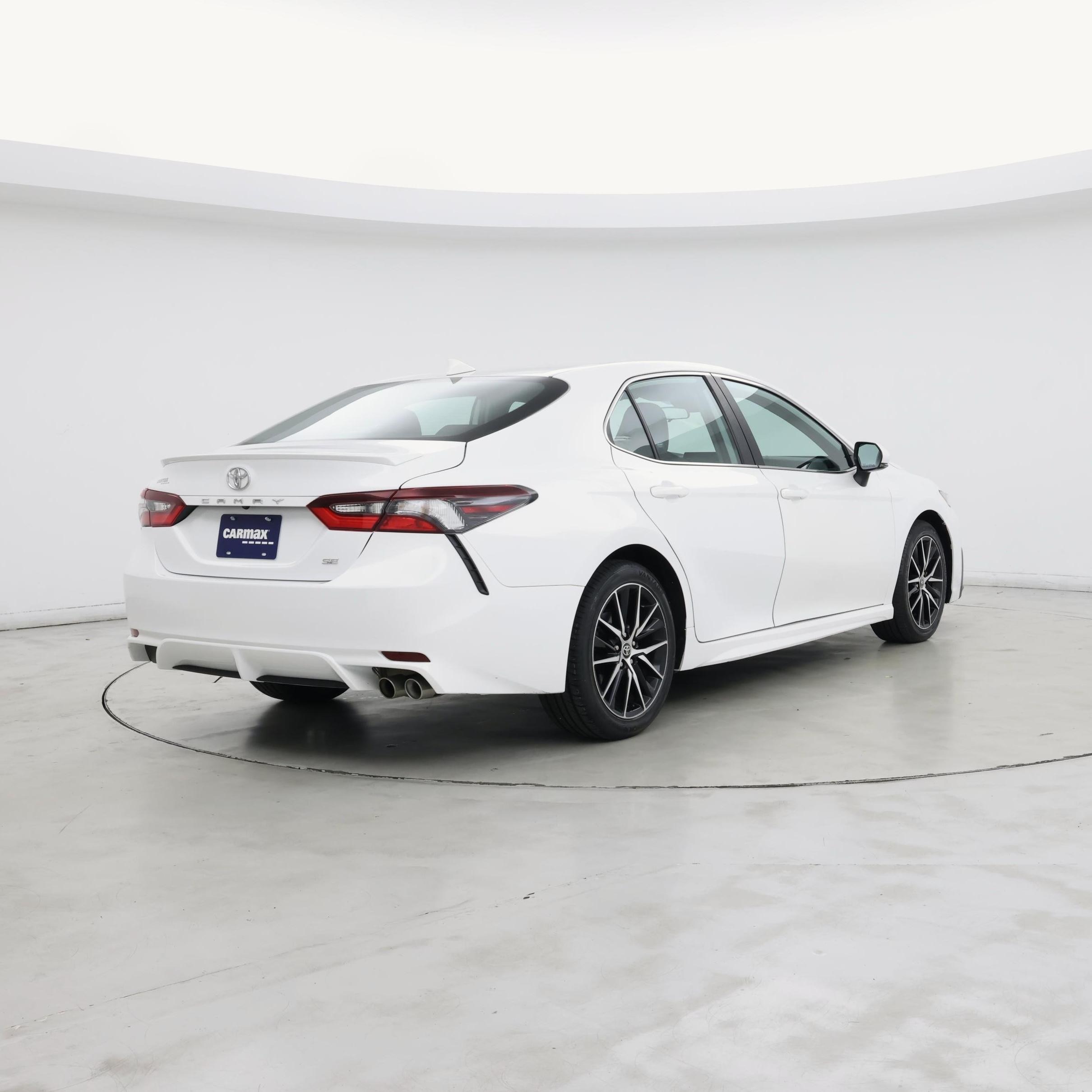 Thumbnail: 2022 Toyota Camry - 8