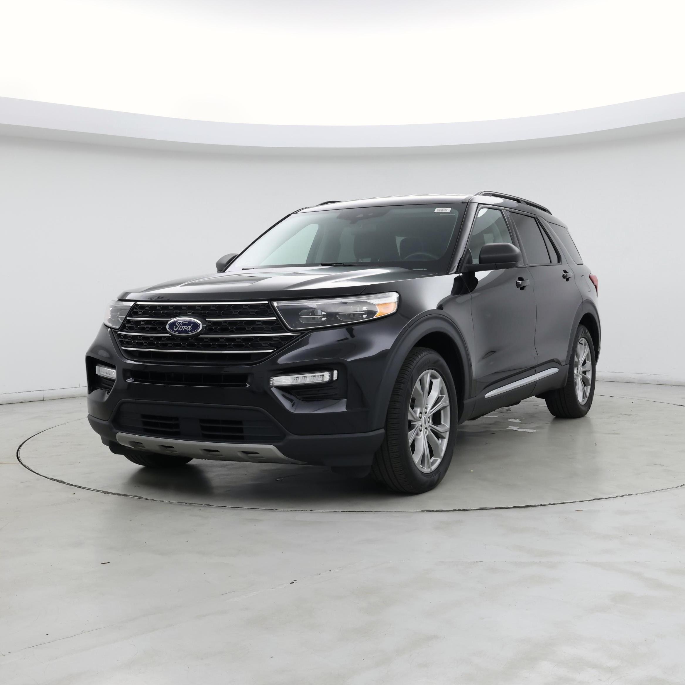 Thumbnail: 2022 Ford Explorer - 4