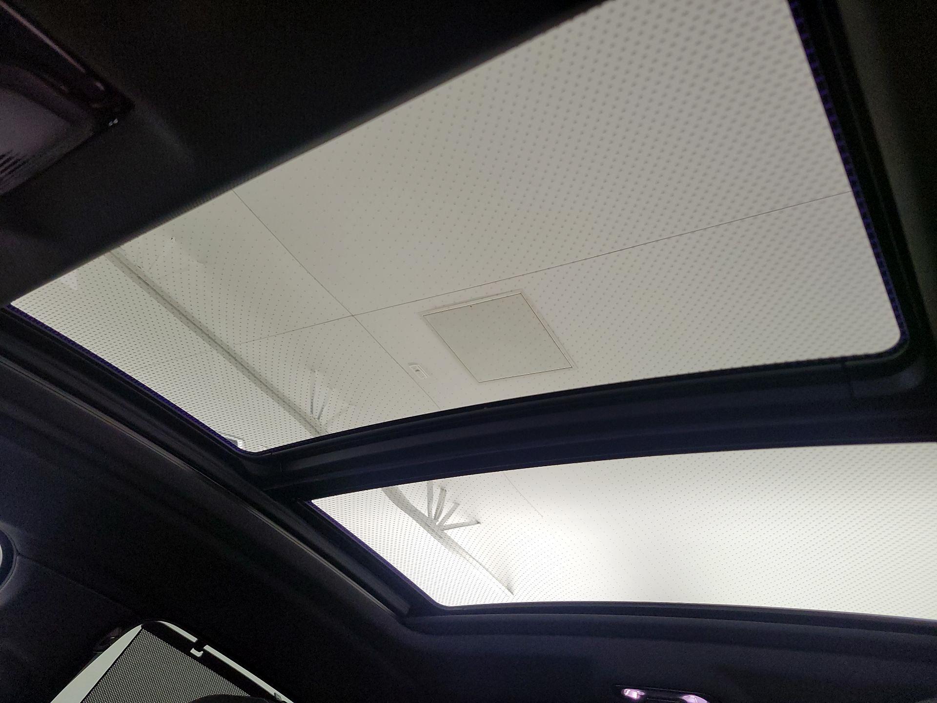 Thumbnail: 2021 BMW X6 - 20