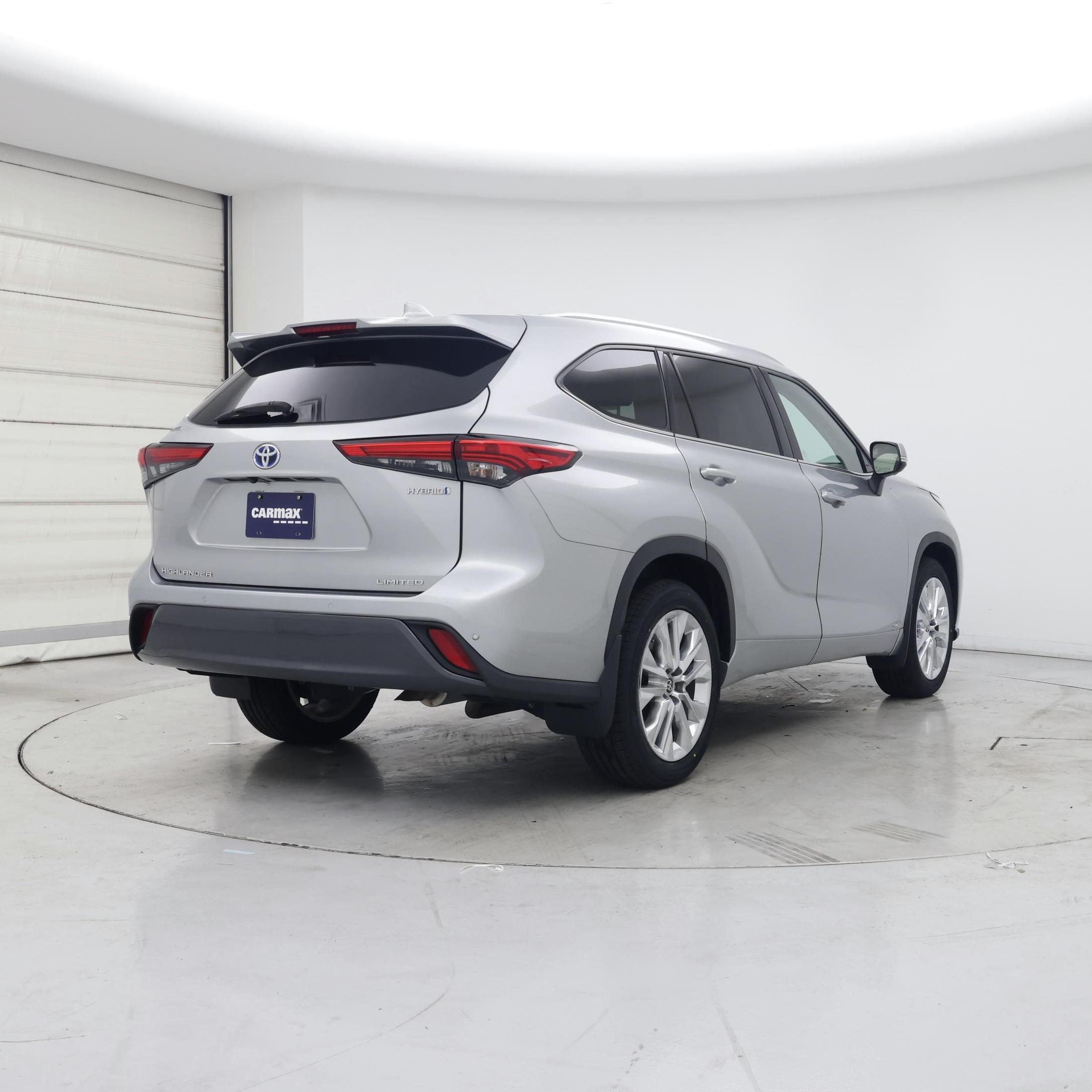 Thumbnail: 2022 Toyota Highlander - 8