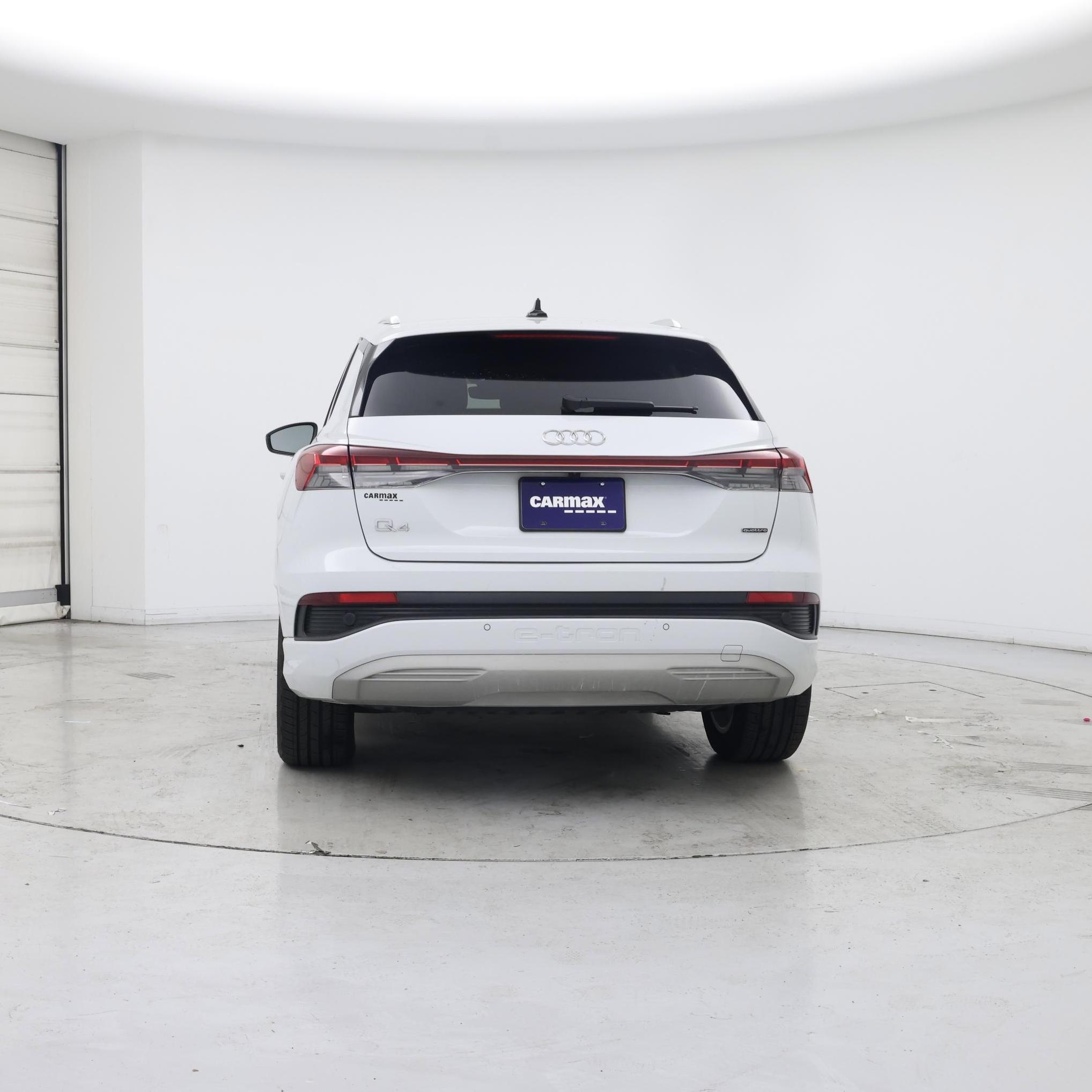Thumbnail: 2022 Audi Q4 e-tron - 6