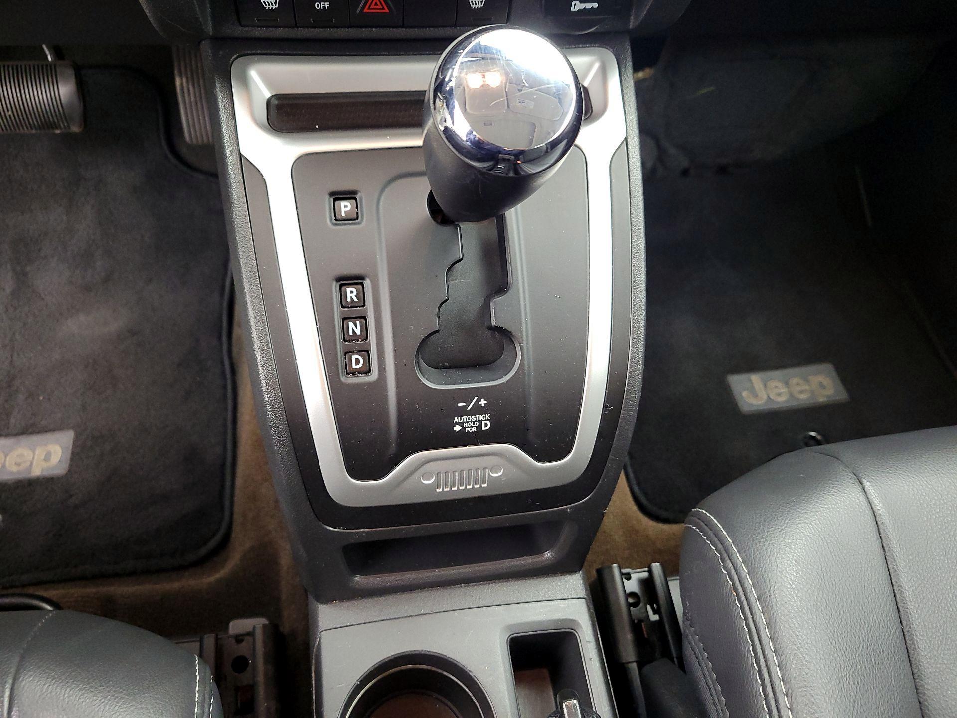 Thumbnail: 2014 Jeep Compass - 16