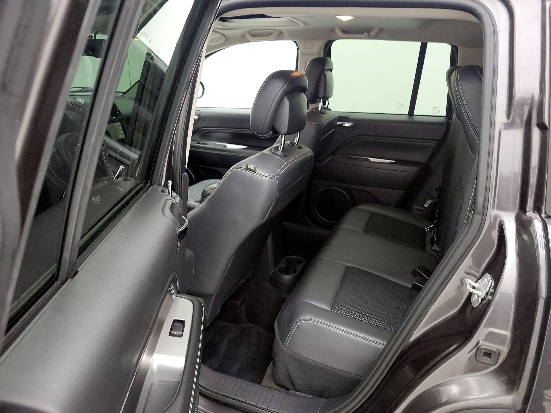 Thumbnail: 2014 Jeep Compass - 18