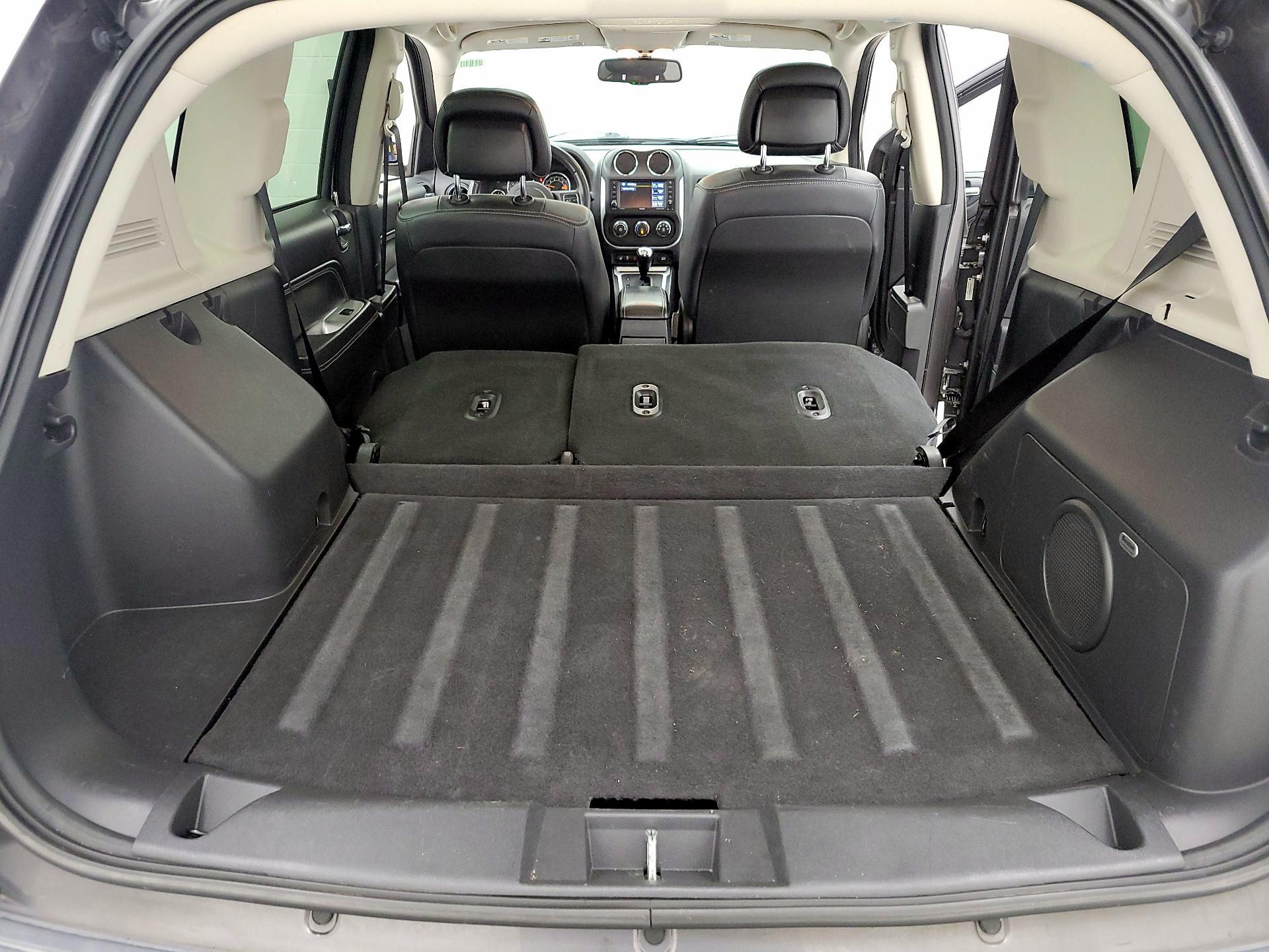 Thumbnail: 2014 Jeep Compass - 20
