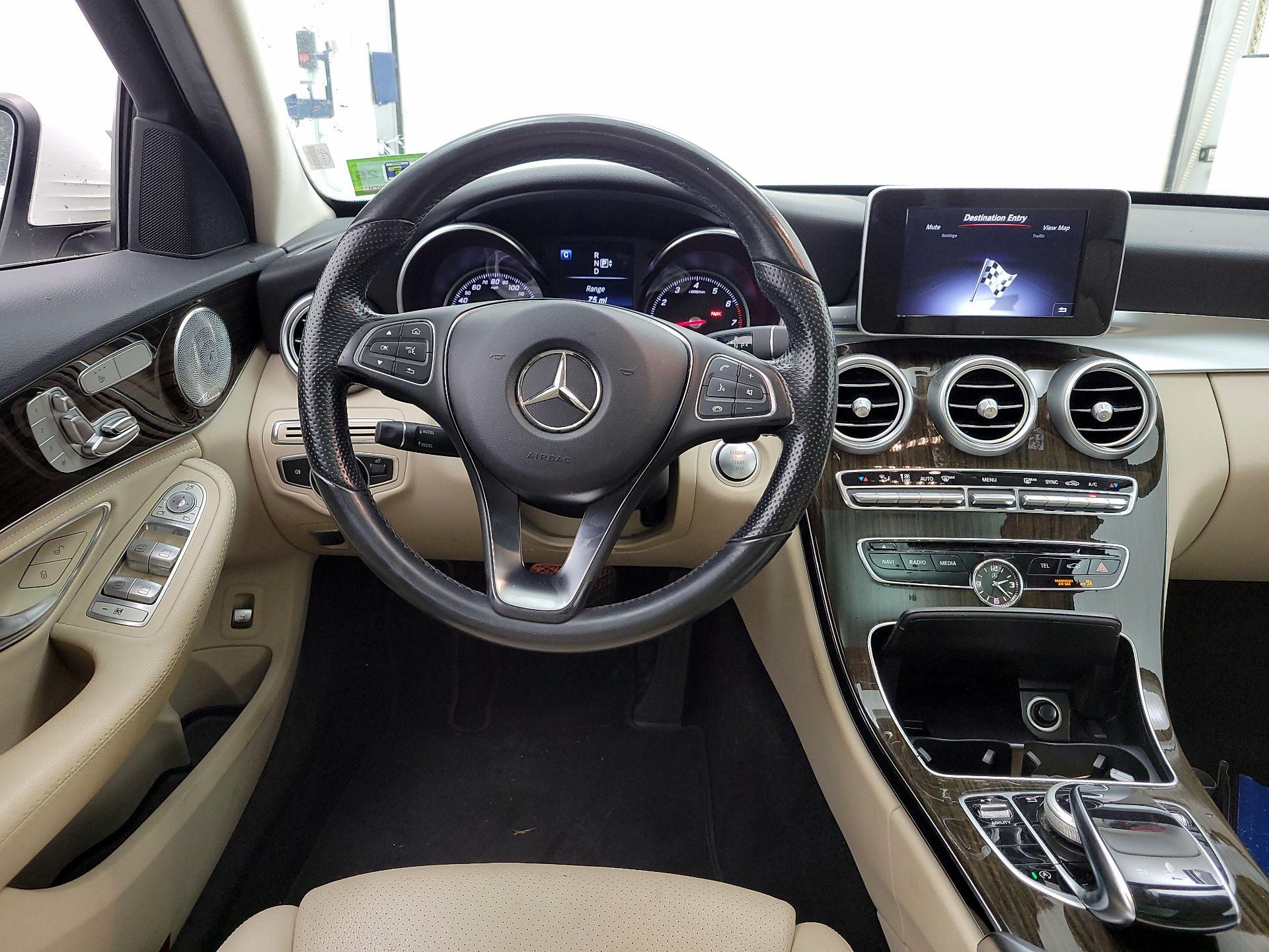 Thumbnail: 2015 Mercedes-Benz C-Class - 10