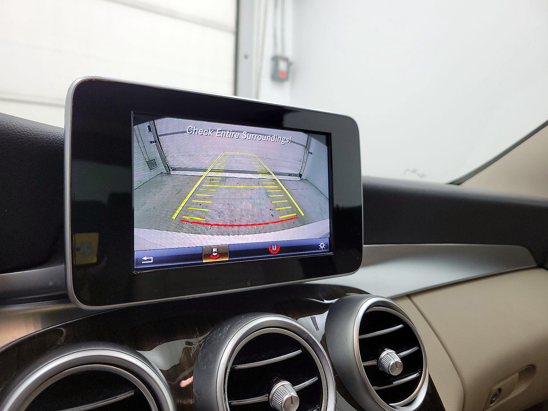 Thumbnail: 2015 Mercedes-Benz C-Class - 15