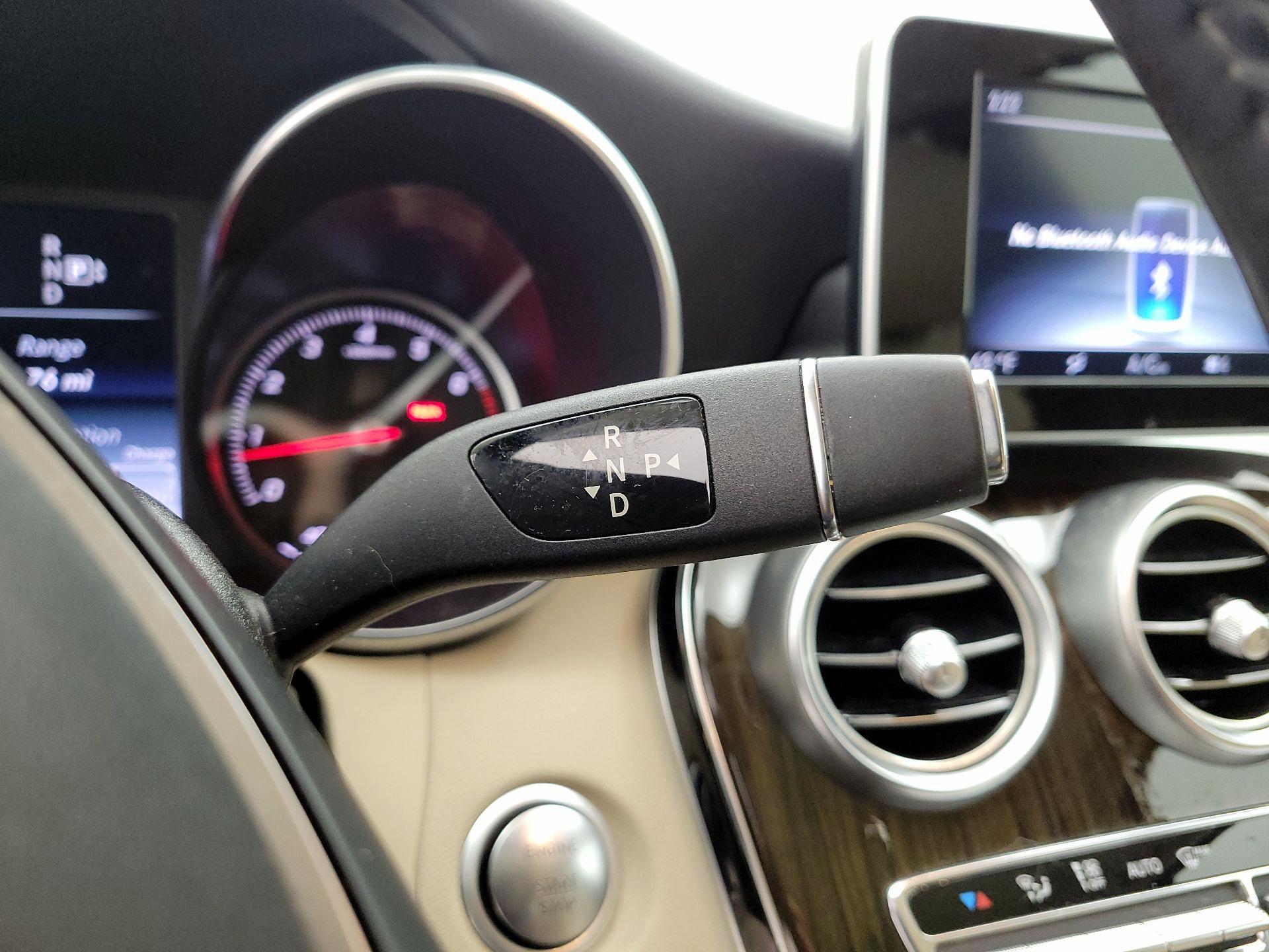 Thumbnail: 2015 Mercedes-Benz C-Class - 18