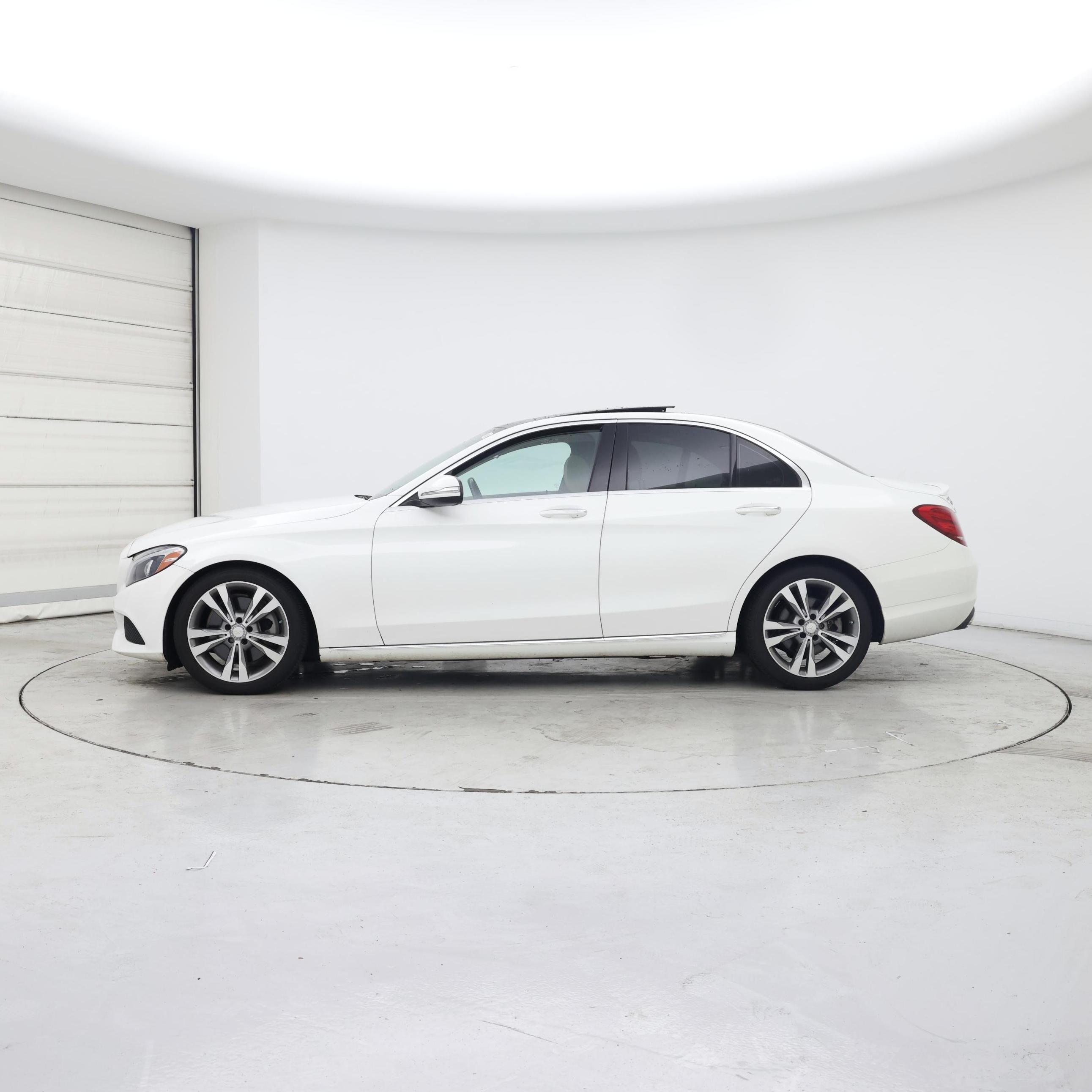 Thumbnail: 2015 Mercedes-Benz C-Class - 3