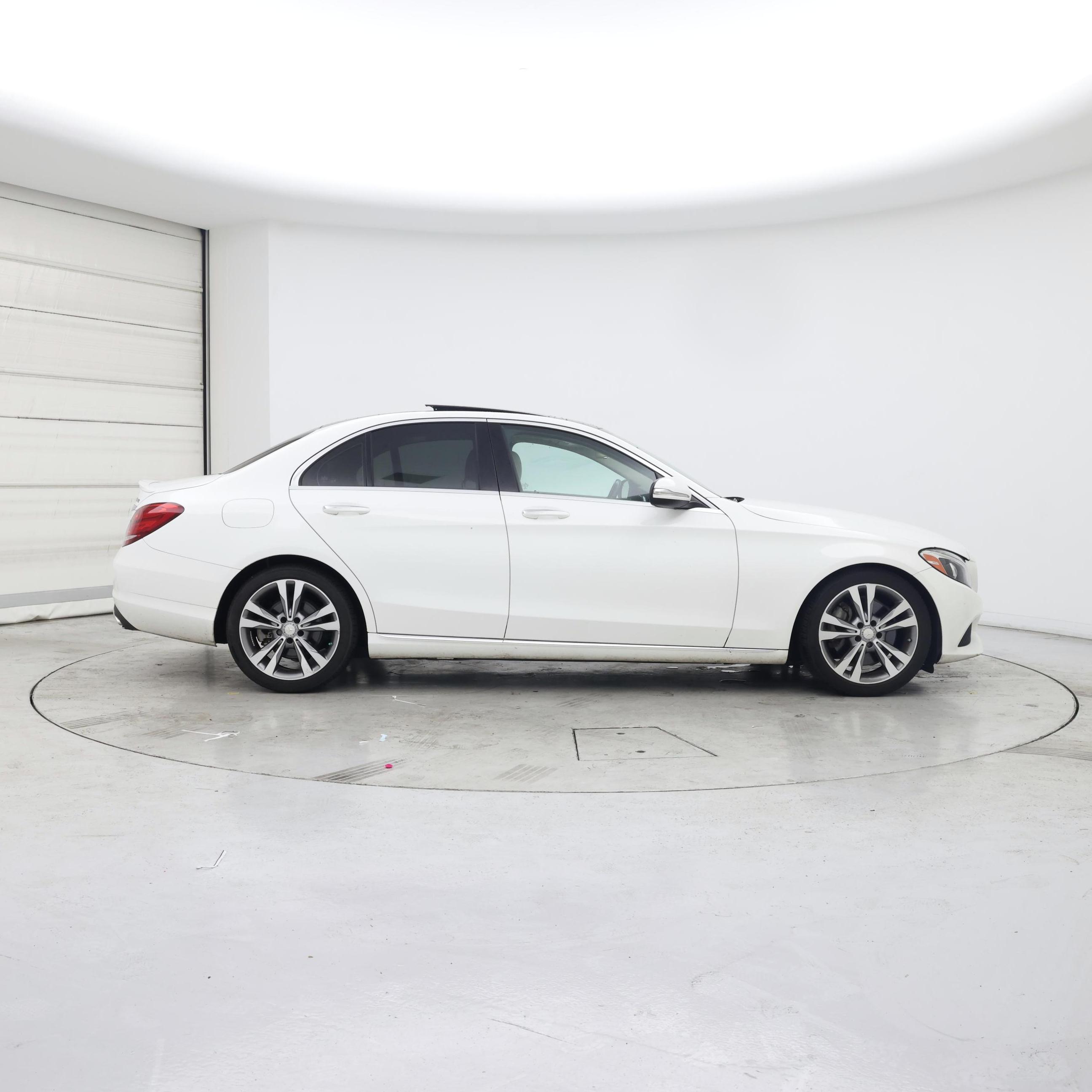 Thumbnail: 2015 Mercedes-Benz C-Class - 7