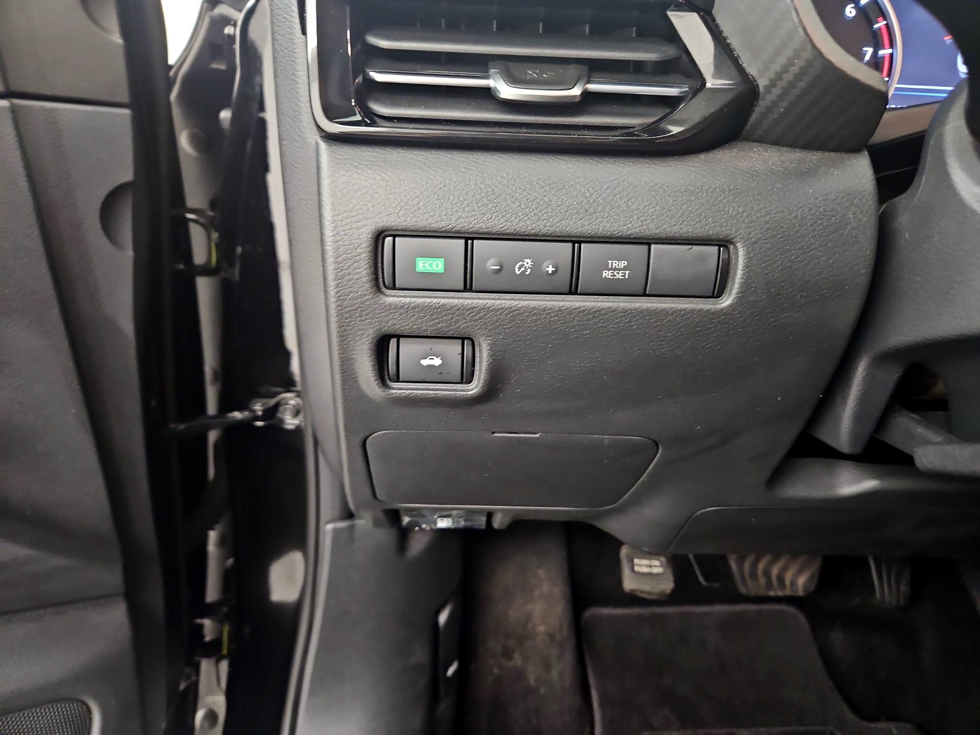 Thumbnail: 2020 Nissan Sentra - 13