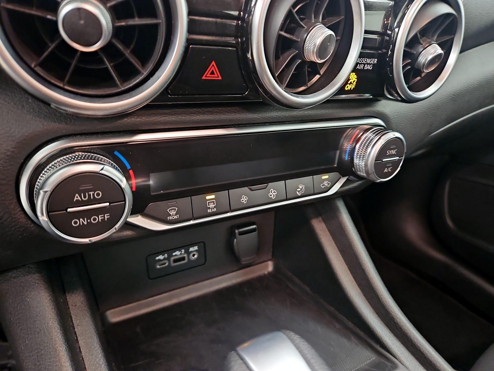 Thumbnail: 2020 Nissan Sentra - 16