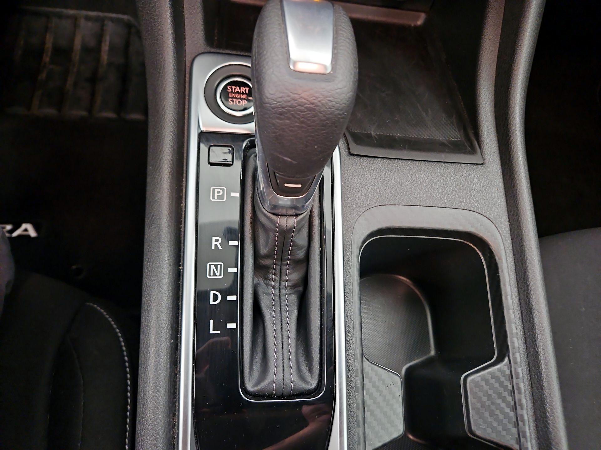 Thumbnail: 2020 Nissan Sentra - 17