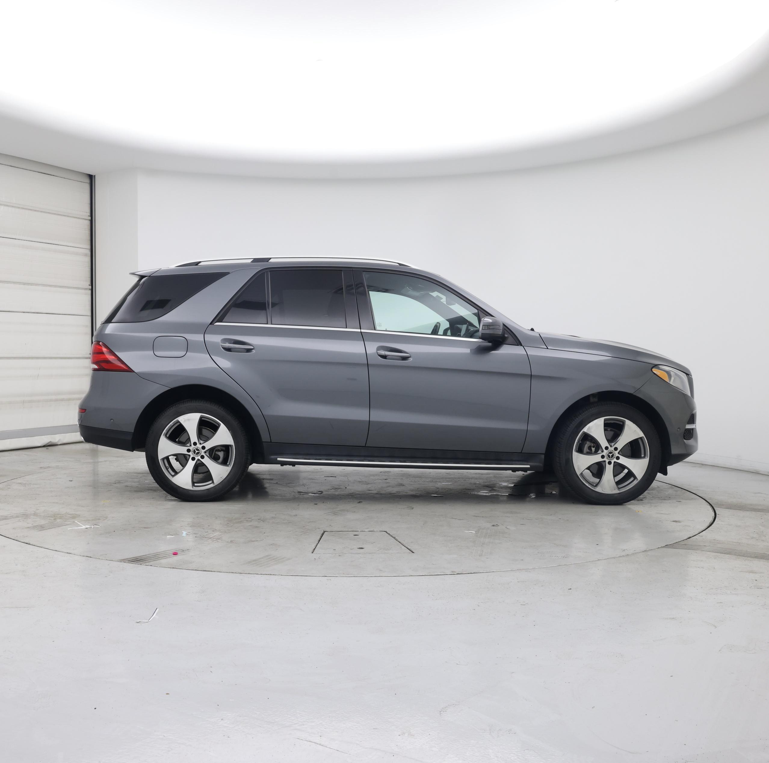 Thumbnail: 2018 Mercedes-Benz GLE - 7