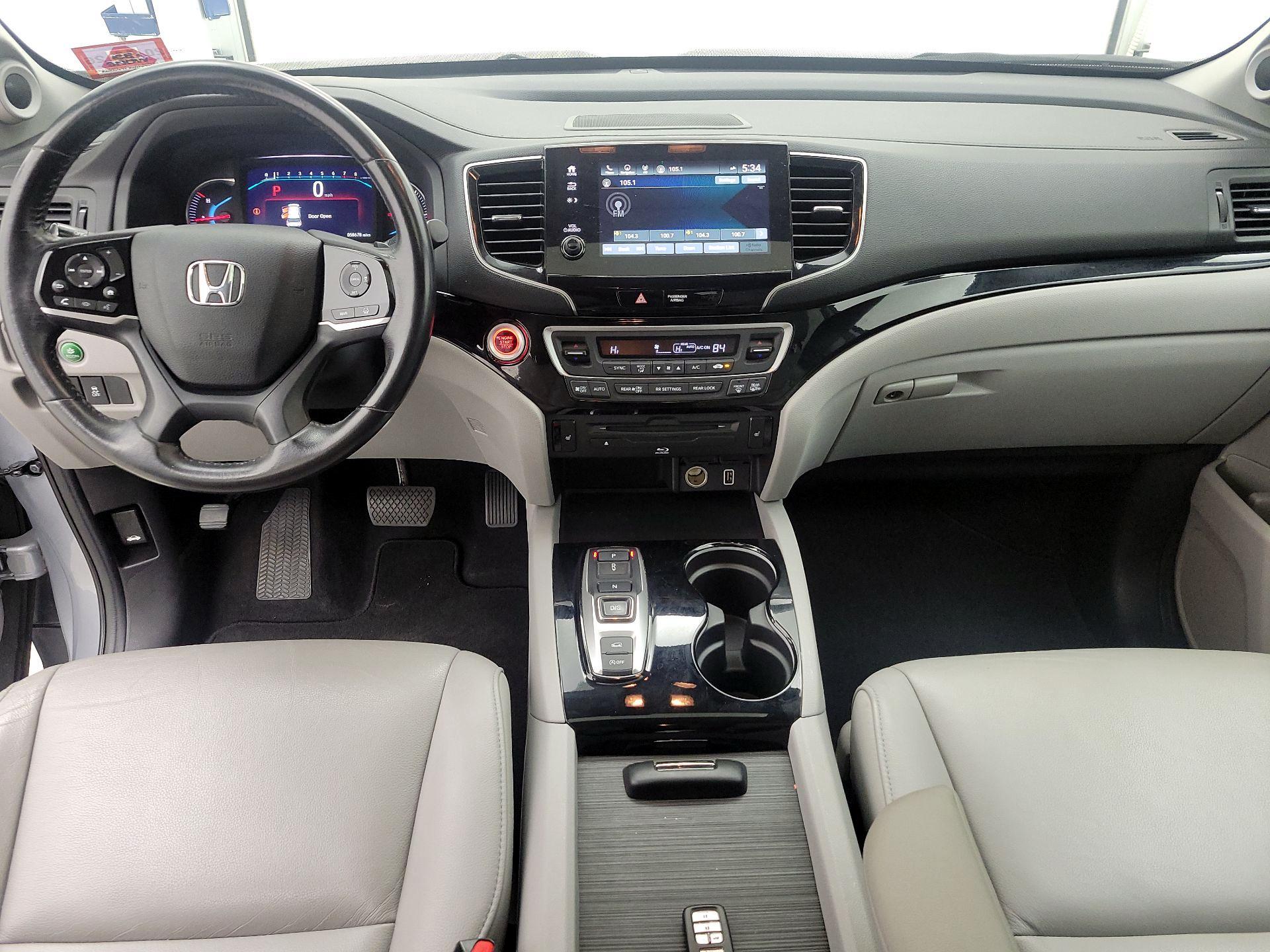 Thumbnail: 2019 Honda Pilot - 9