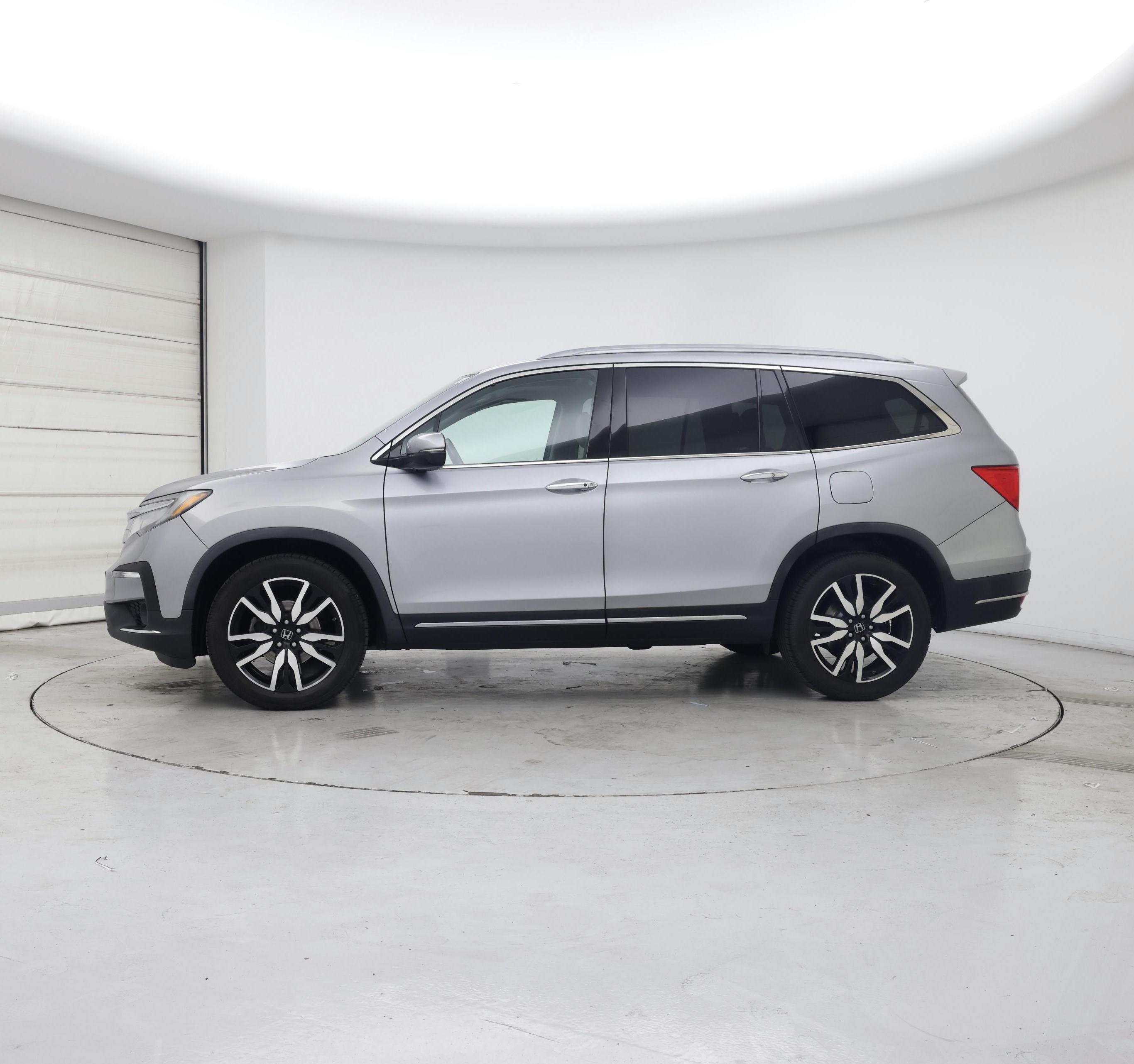 Thumbnail: 2019 Honda Pilot - 3