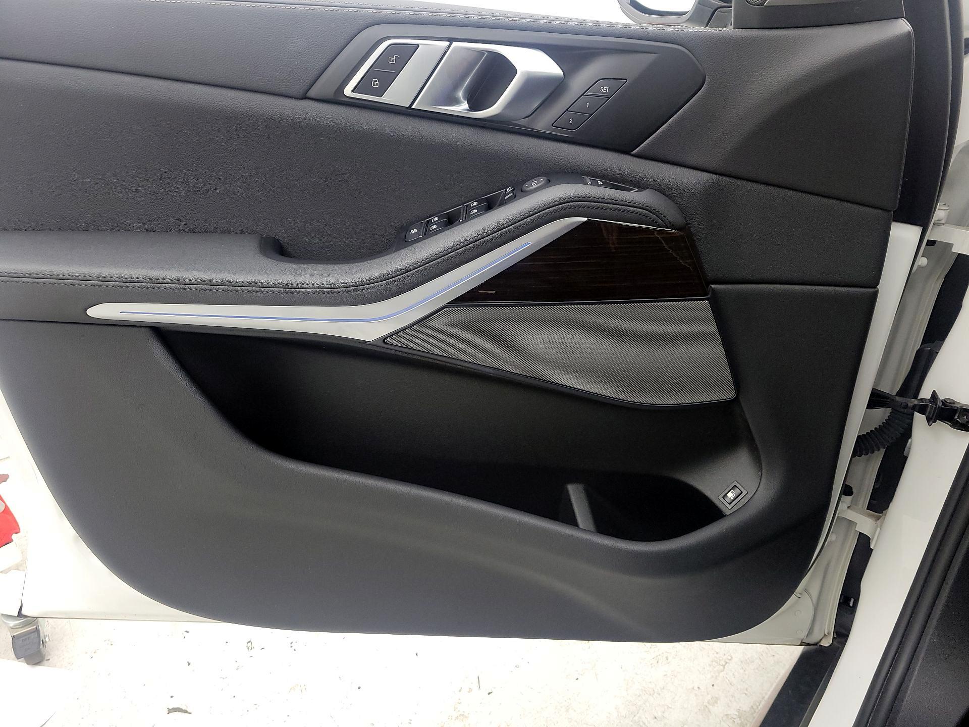 Thumbnail: 2021 BMW X5 - 12