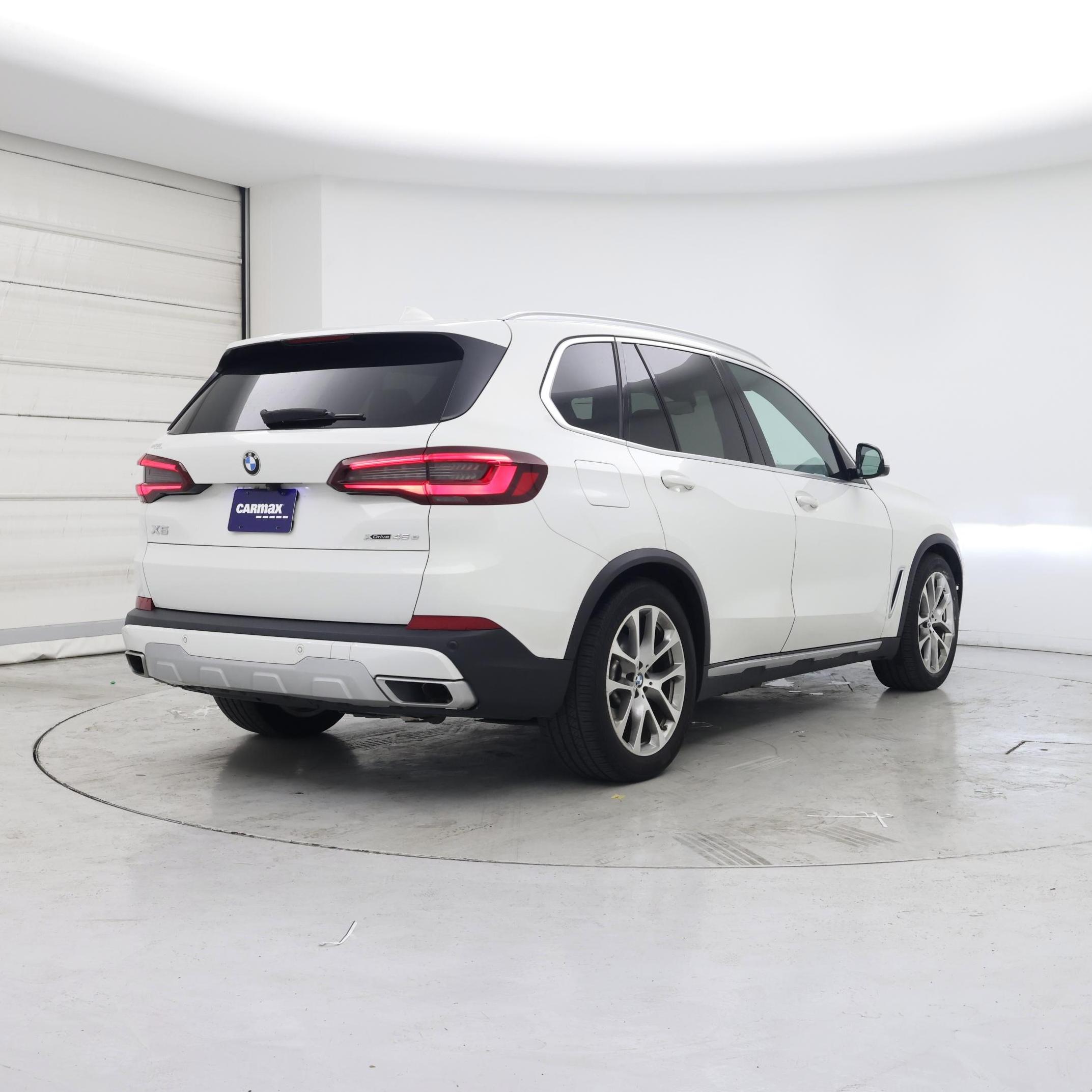 Thumbnail: 2021 BMW X5 - 8