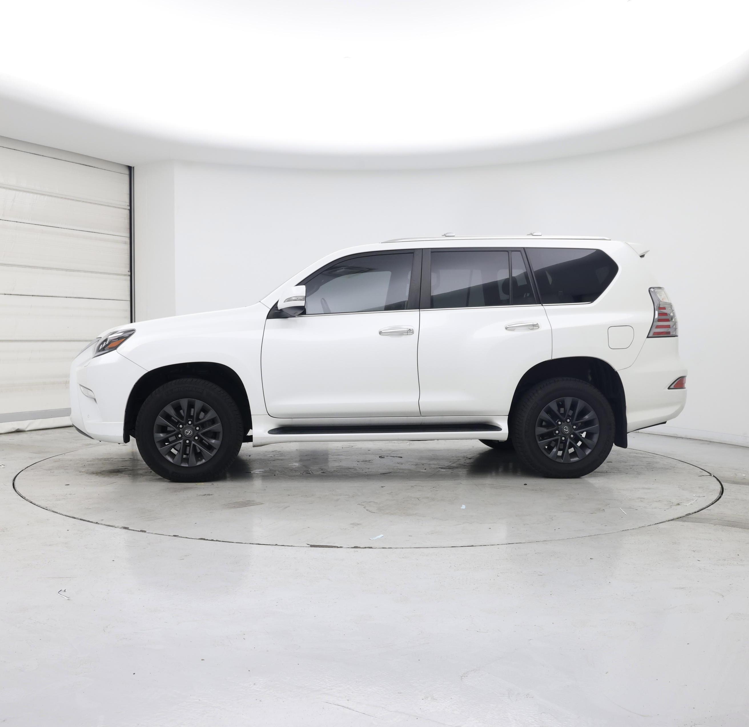 Thumbnail: 2022 Lexus GX - 3