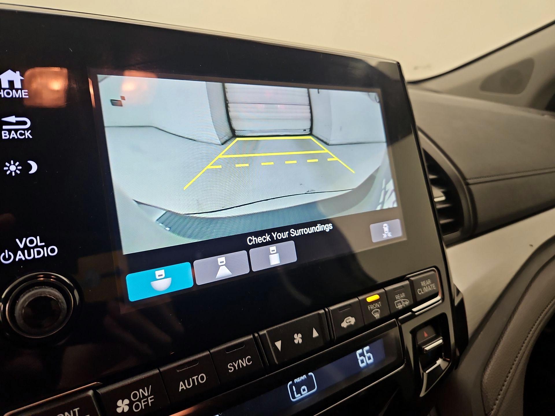 Thumbnail: 2021 Honda Odyssey - 14