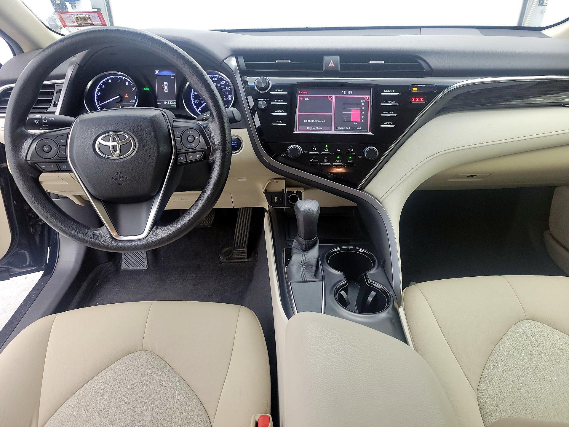 Thumbnail: 2018 Toyota Camry - 9