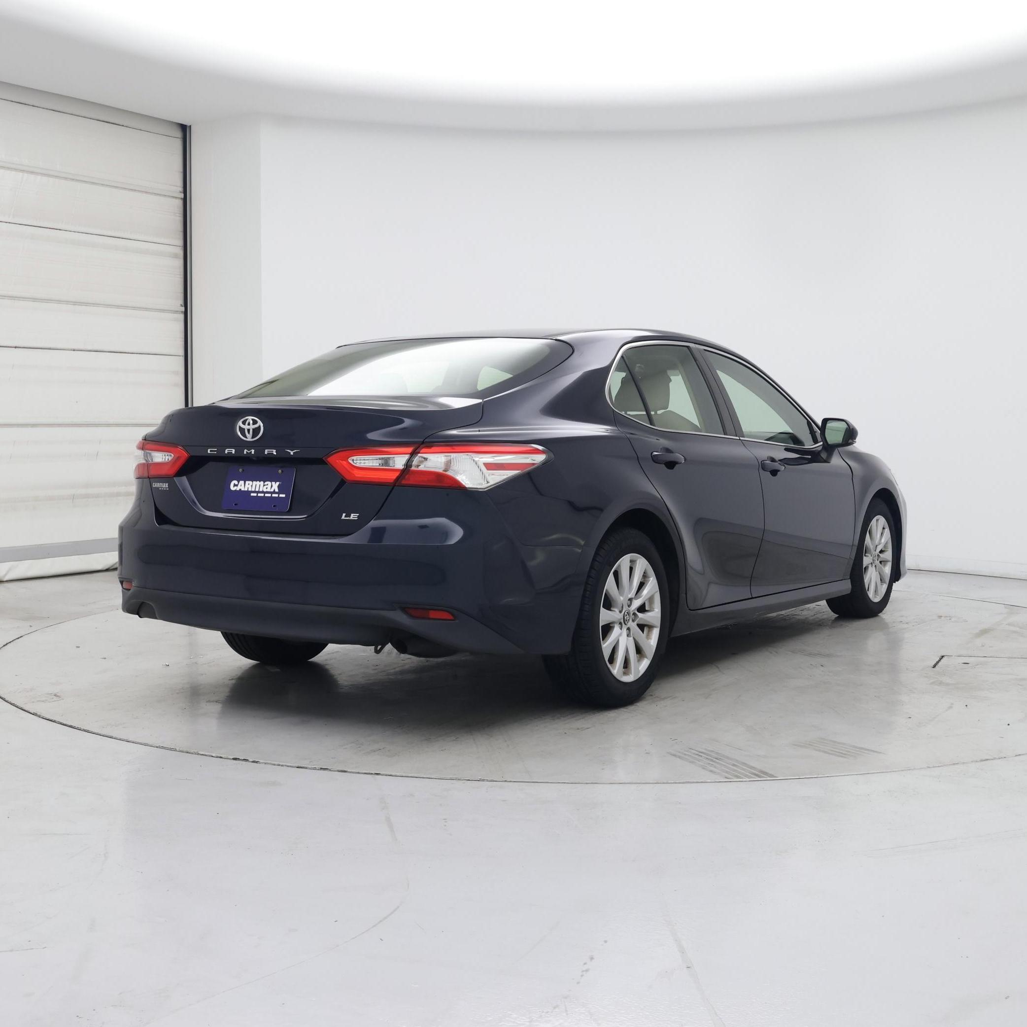 Thumbnail: 2018 Toyota Camry - 8