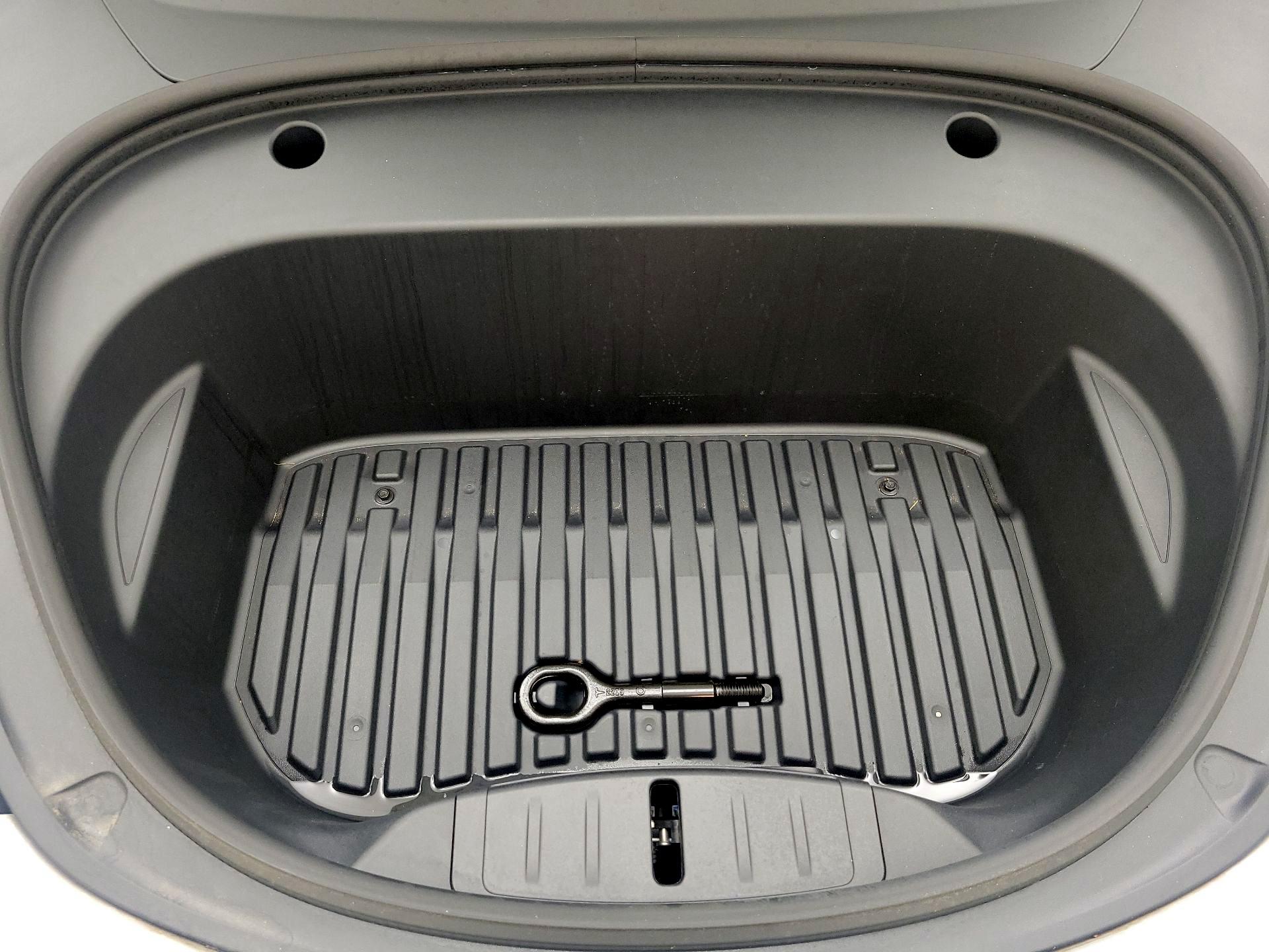 Thumbnail: 2023 Tesla Model 3 - 20