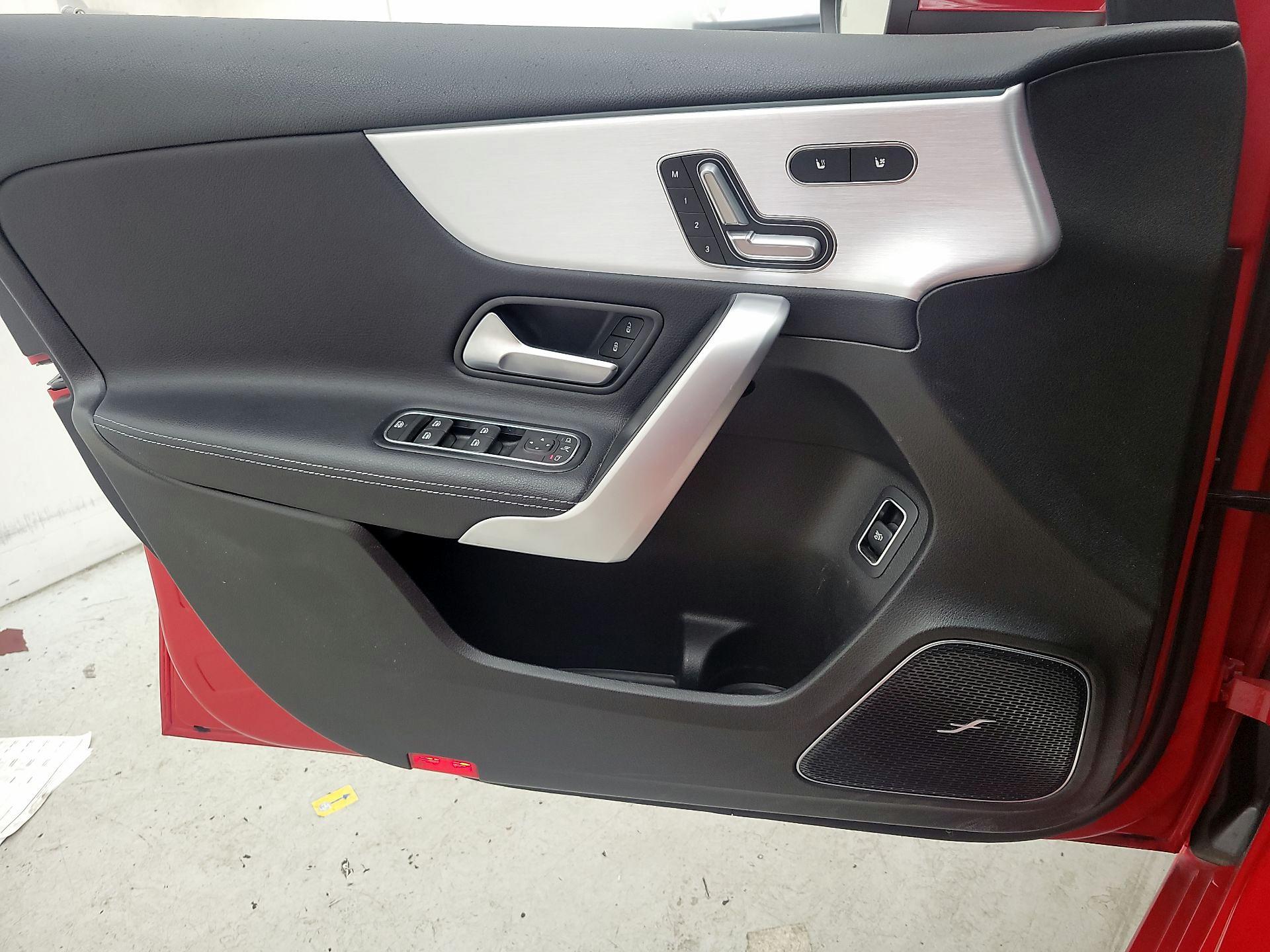 Thumbnail: 2019 Mercedes-Benz A-Class - 12