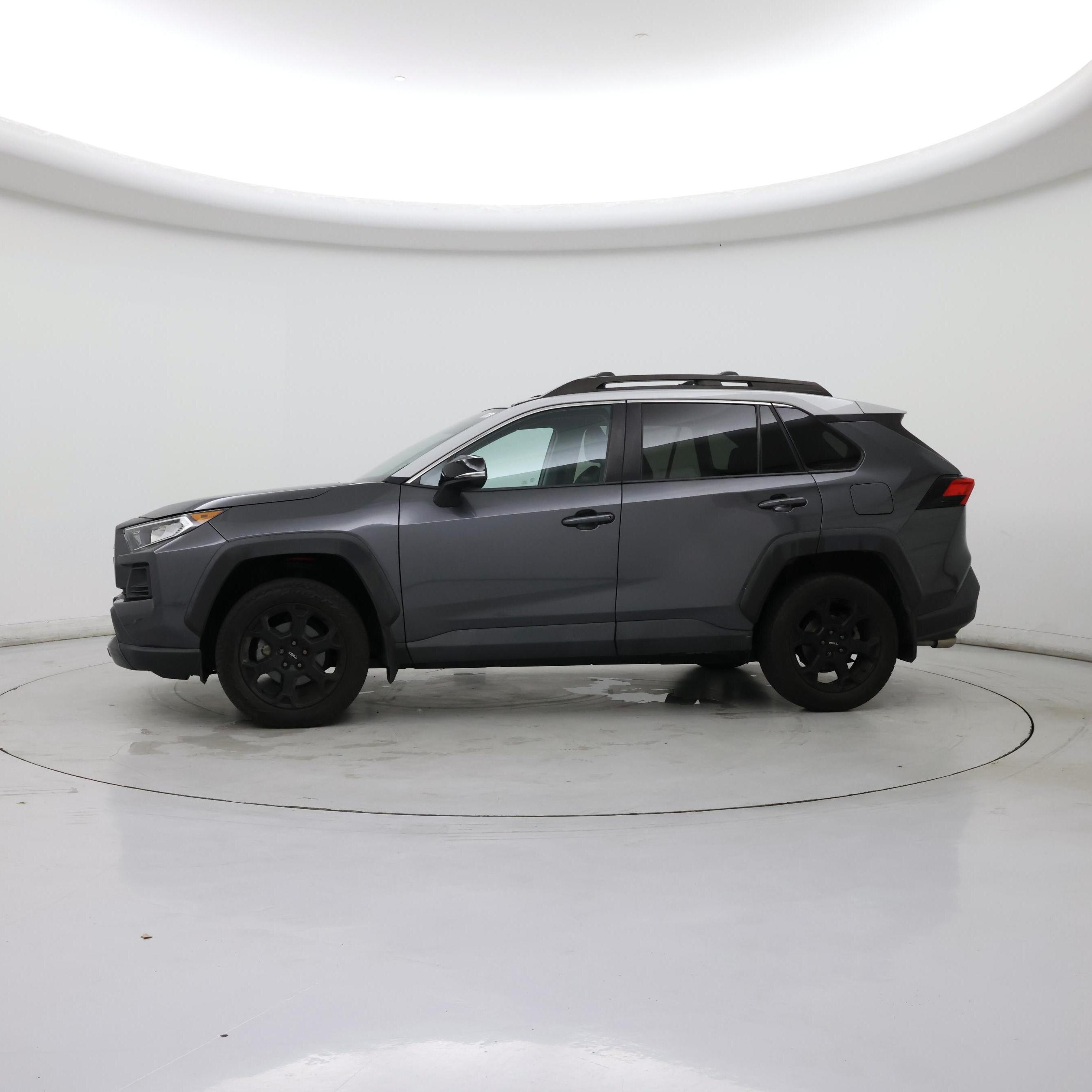 Thumbnail: 2020 Toyota RAV4 - 3