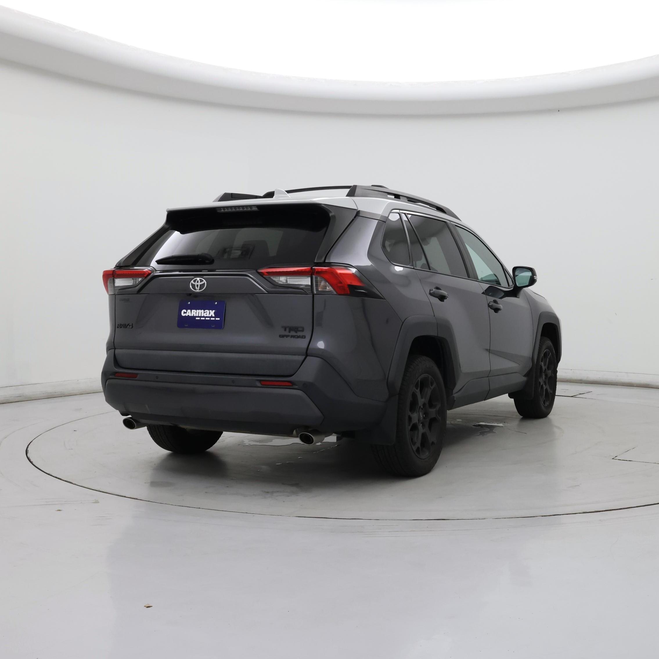 Thumbnail: 2020 Toyota RAV4 - 8